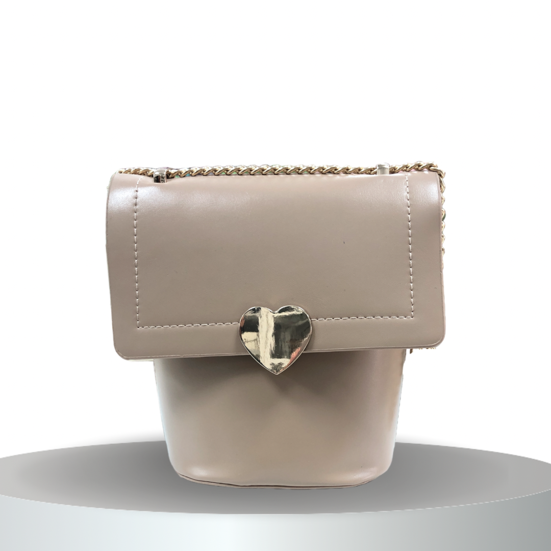 Women's bag in golden heart leather