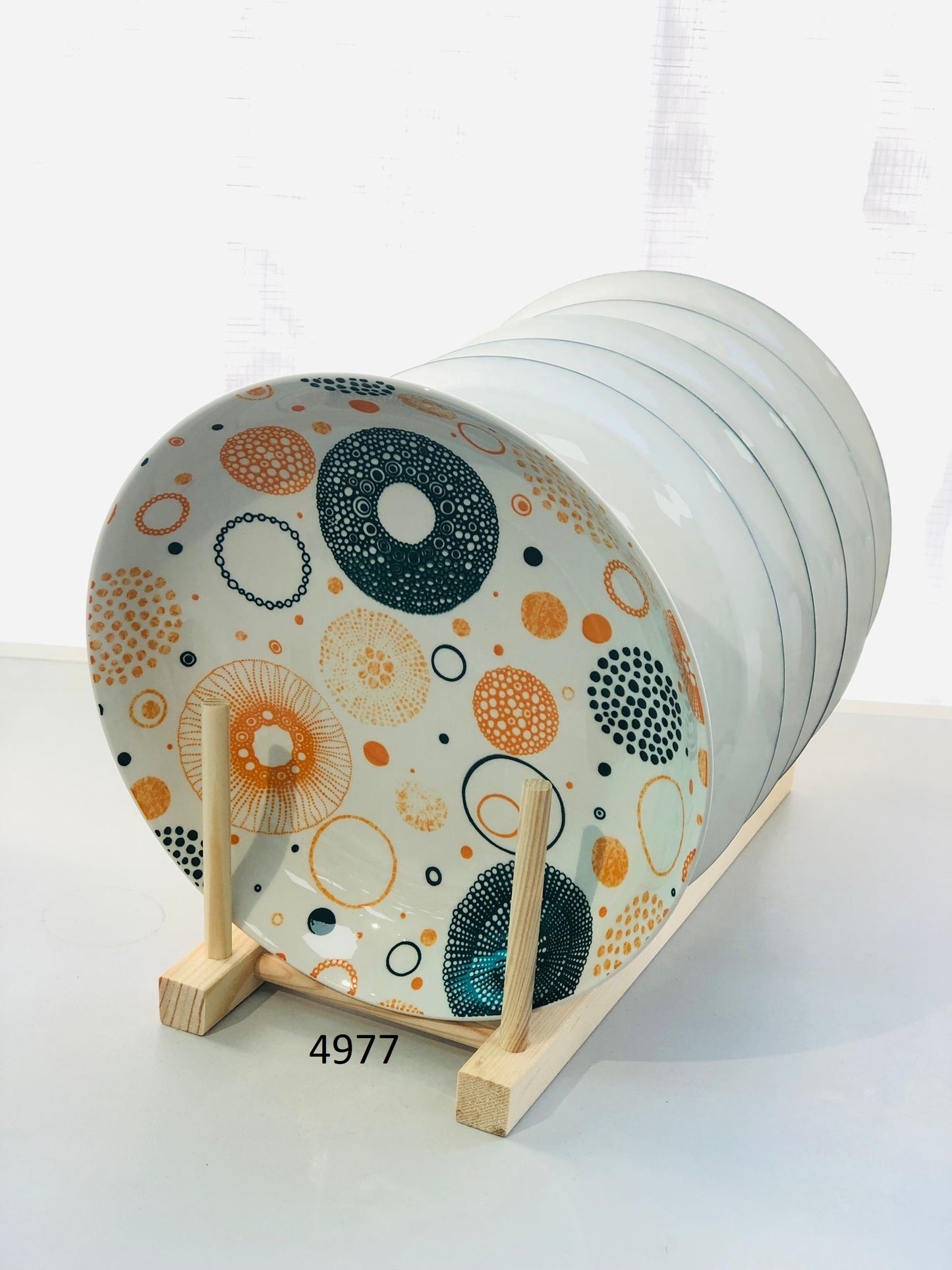 Ceramic plates, 8.3 inches, various drawings