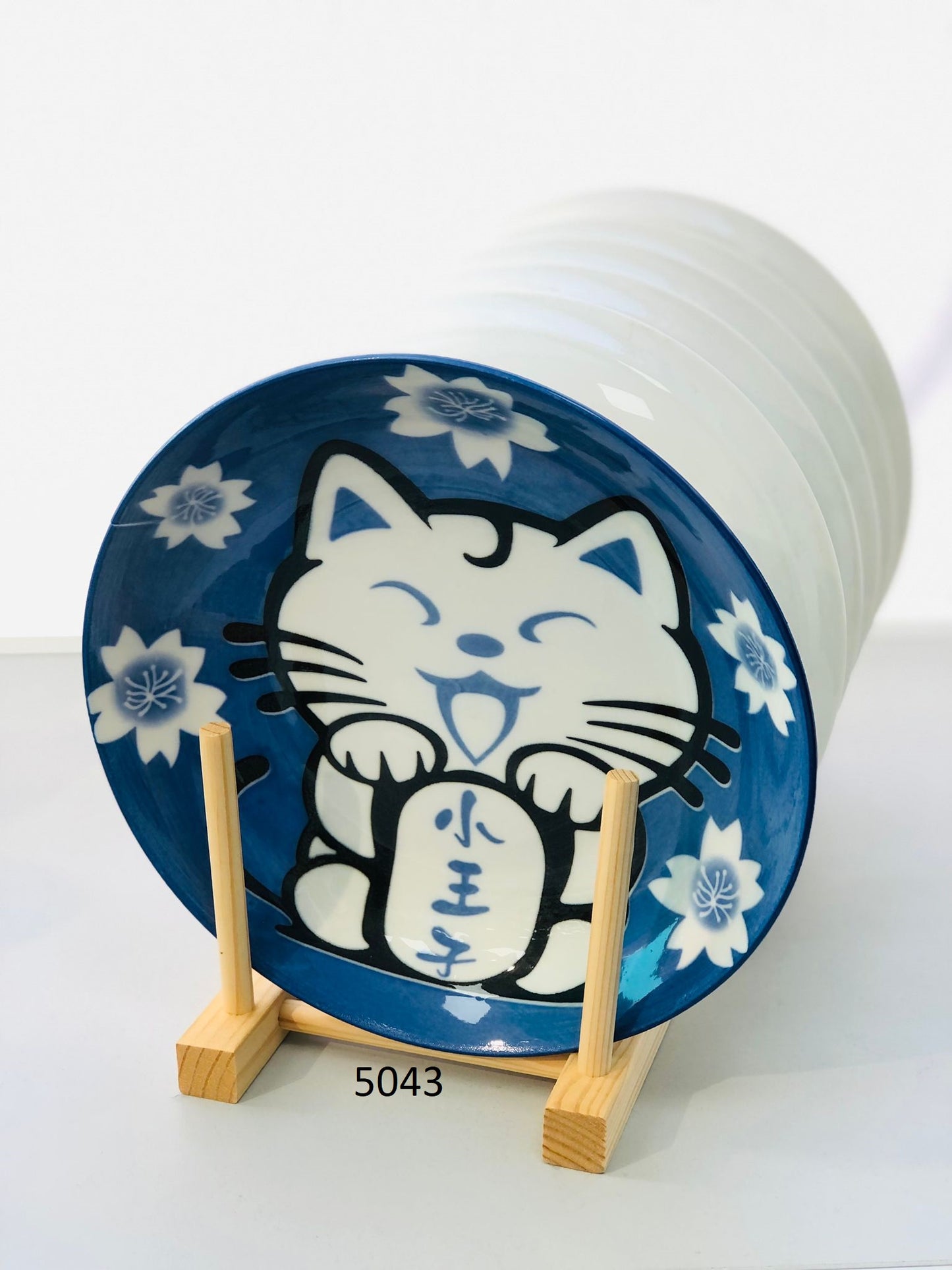 Ceramic plates 8.3 inches with animal drawings