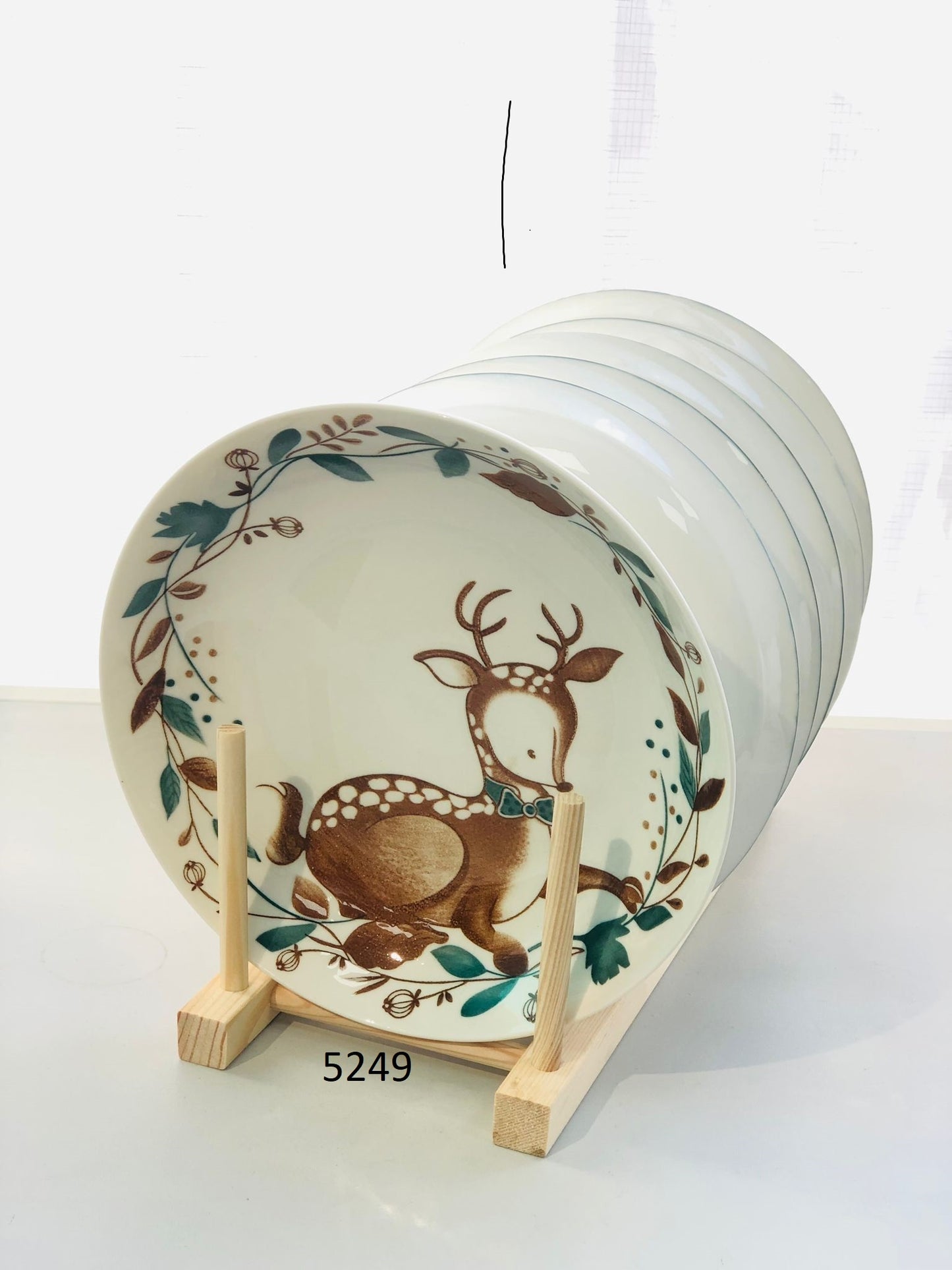 Ceramic plates 8.3 inches with animal drawings