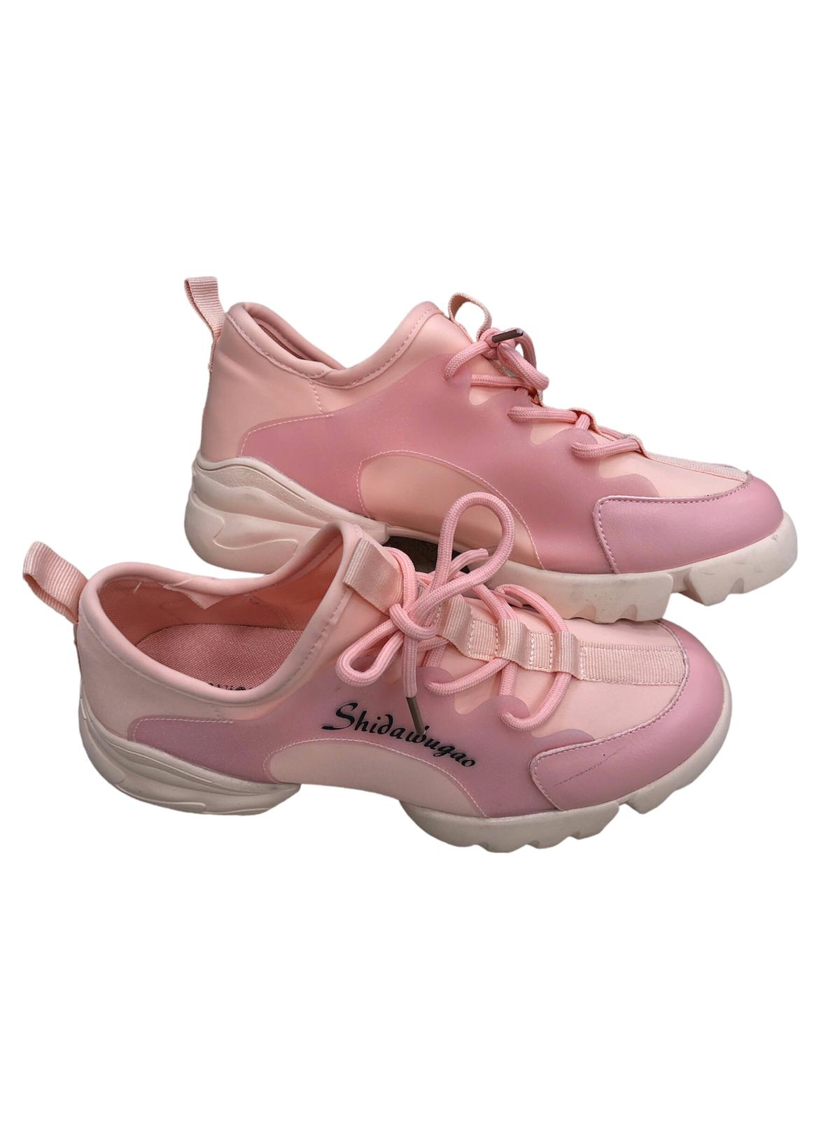 Pink medical shoe with laces