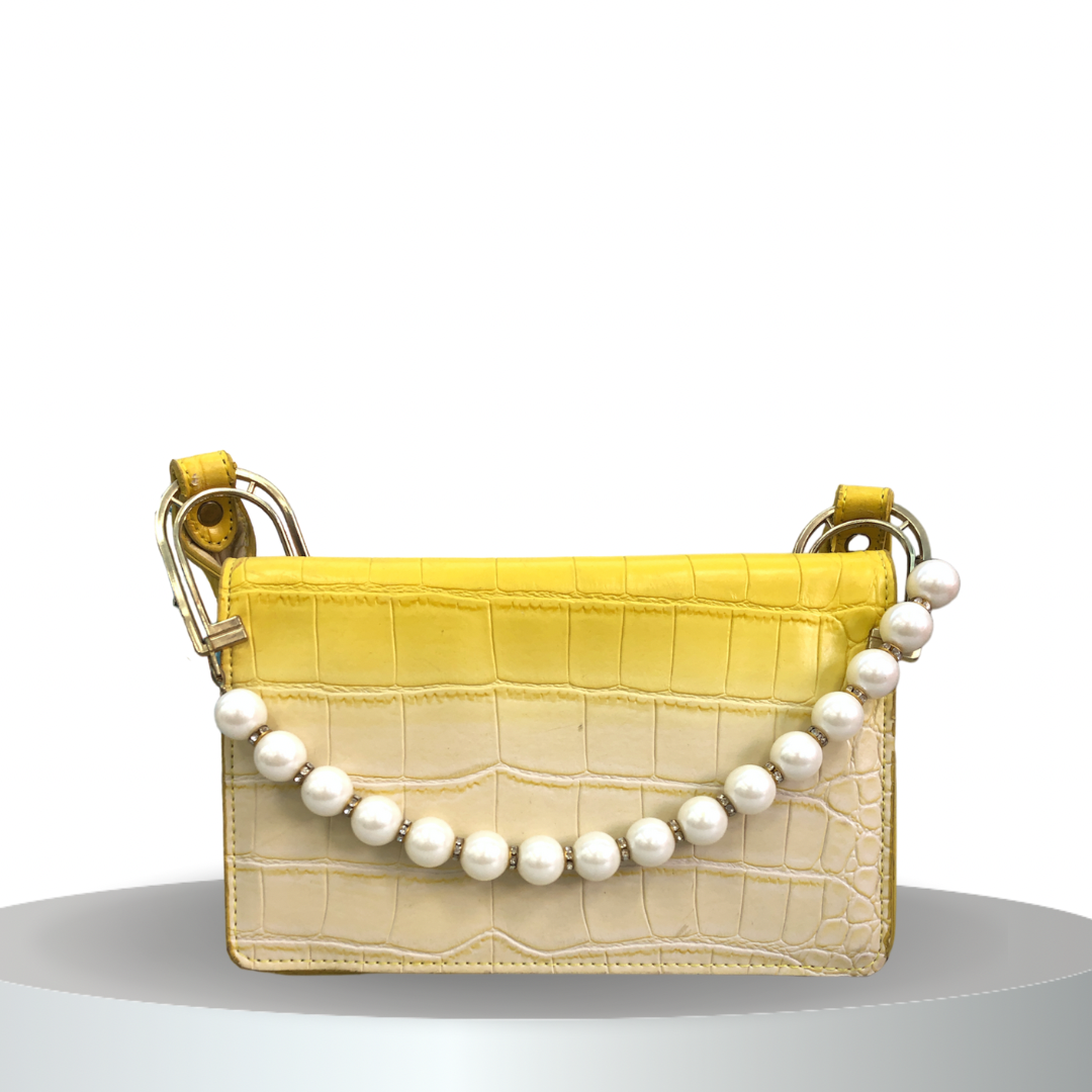 Small wavy leather ladies bag