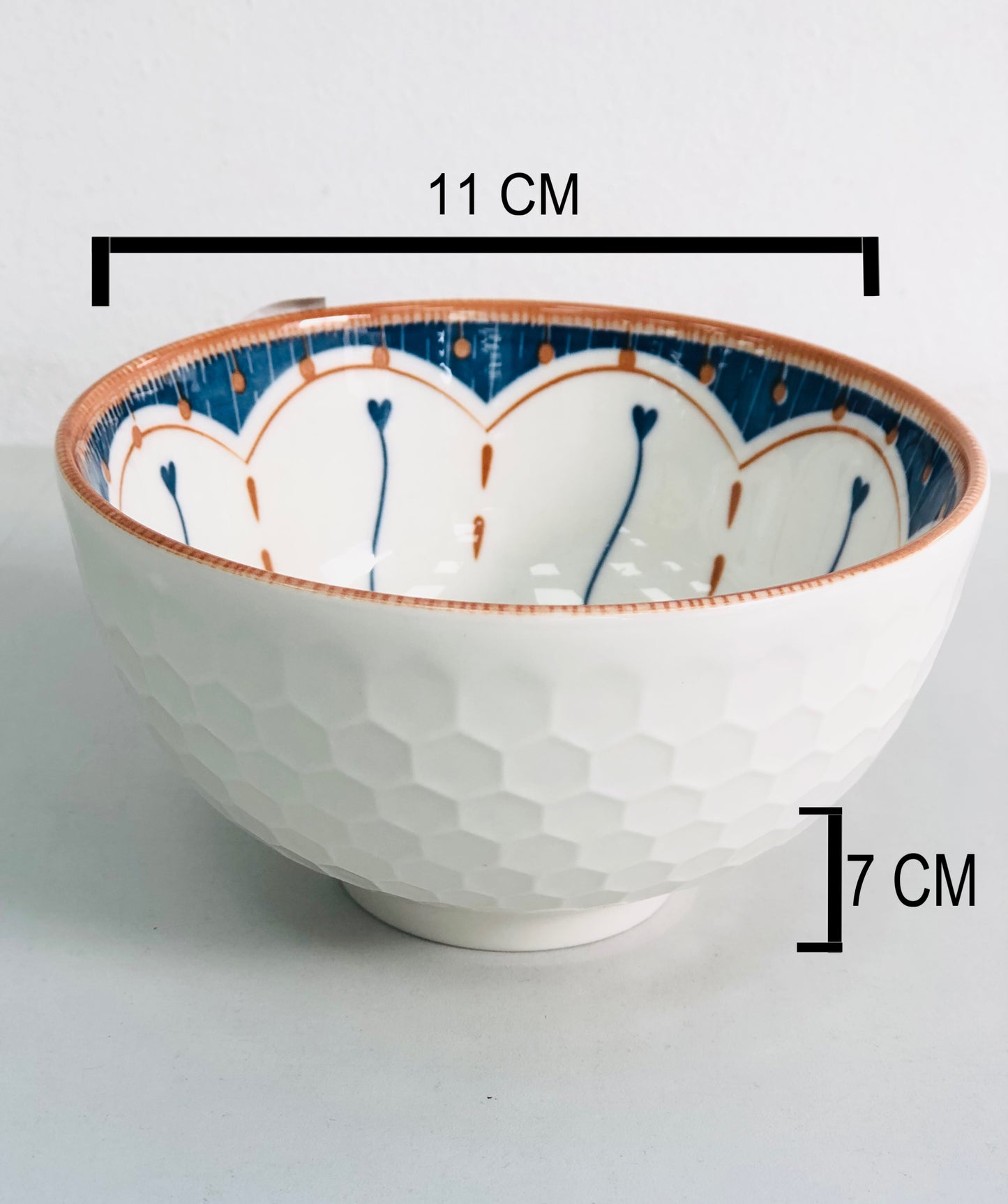 Ceramic dish with decoration