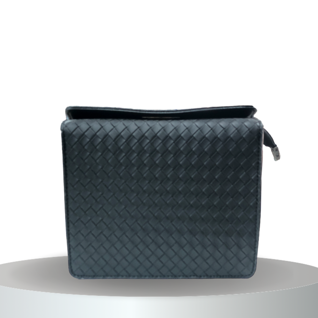 Women's square bag in detachable leather