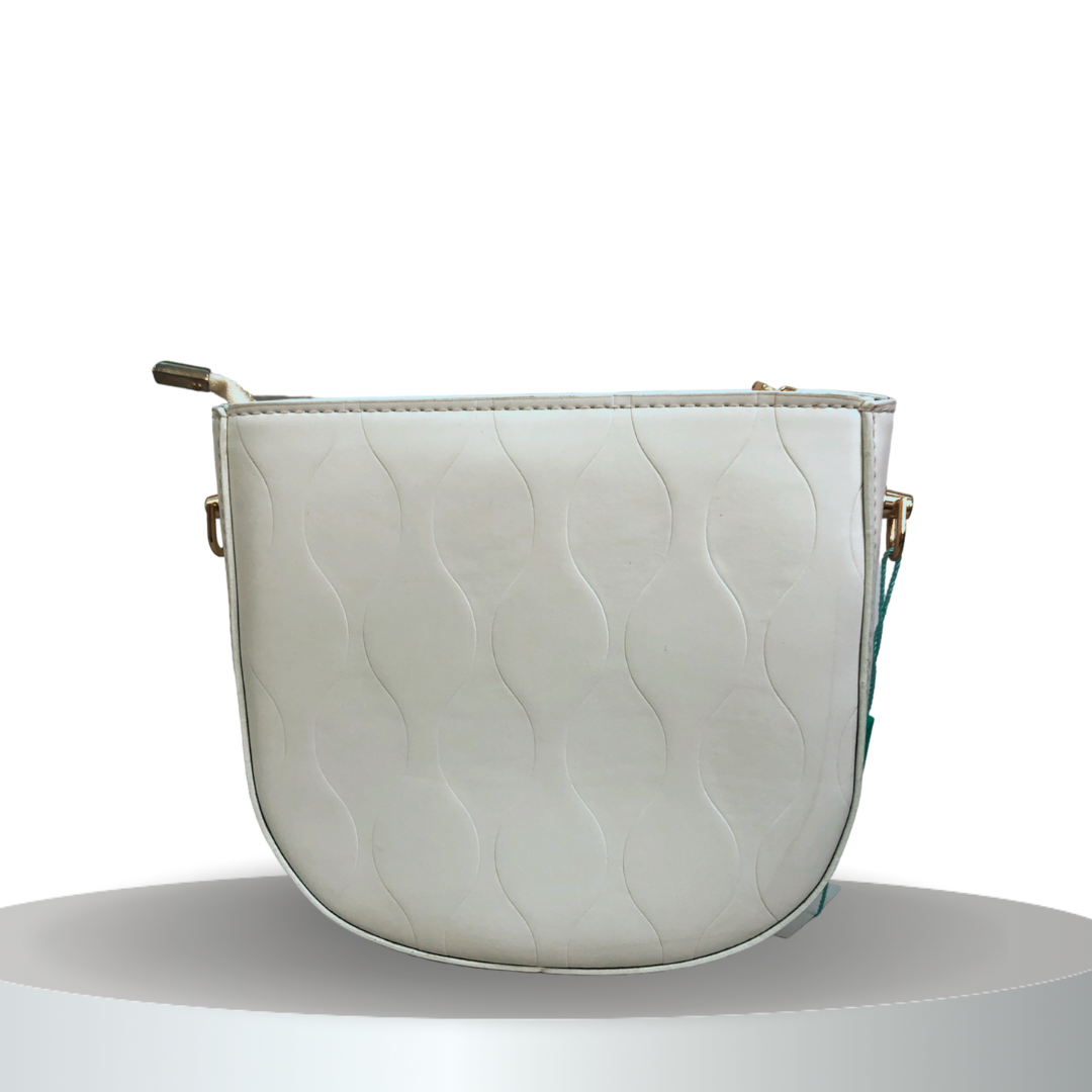 Women's bag with pearl leather strap