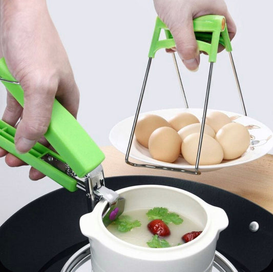 Package of tools for carrying dinner utensils