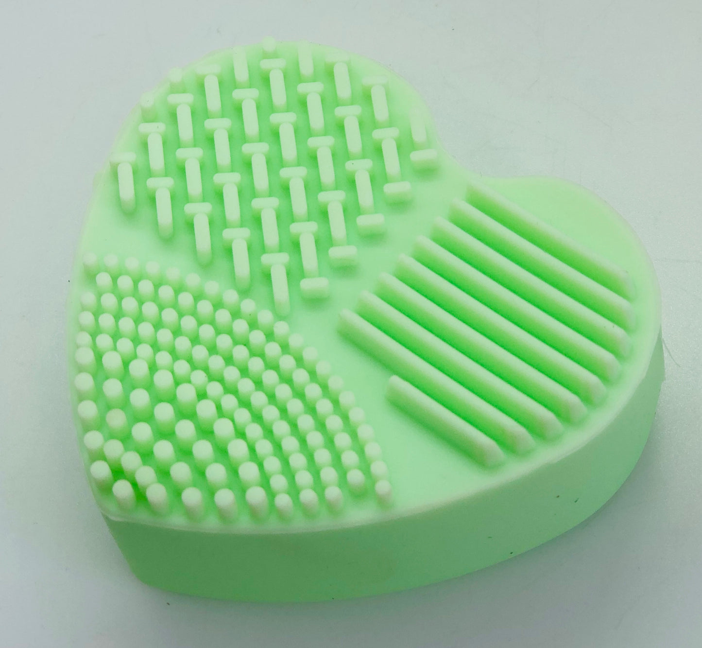 Silicone facial cleansing tool