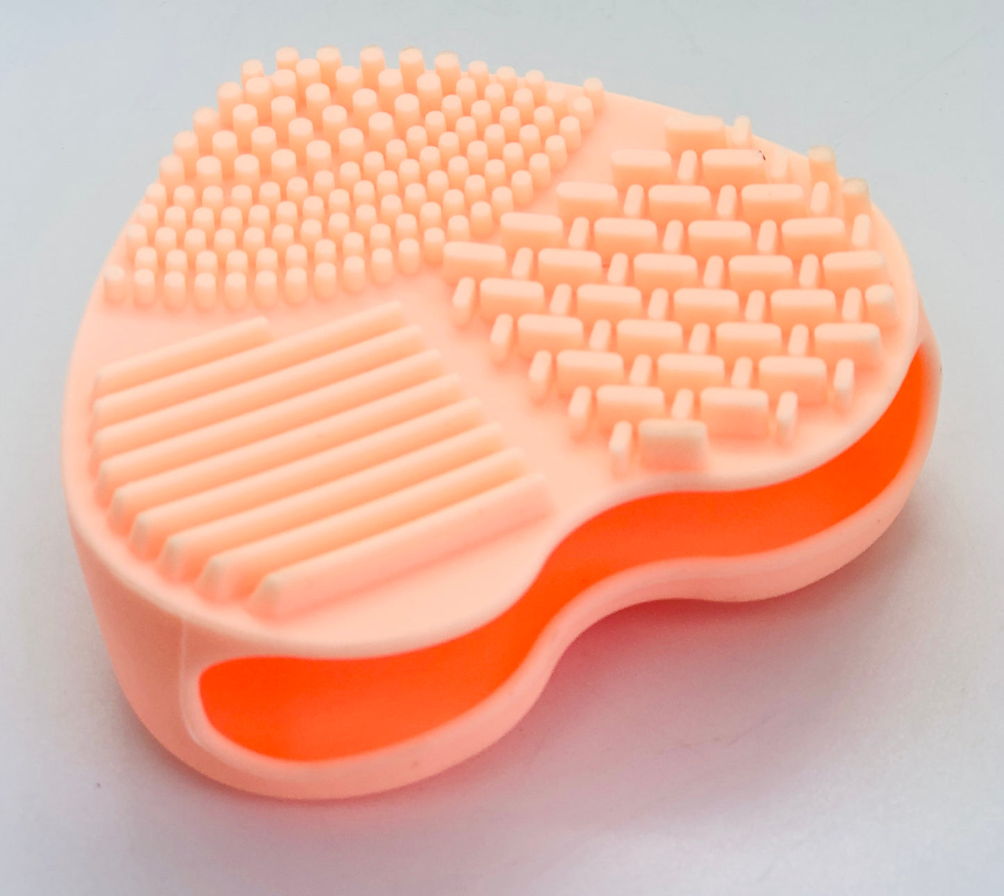 Silicone facial cleansing tool