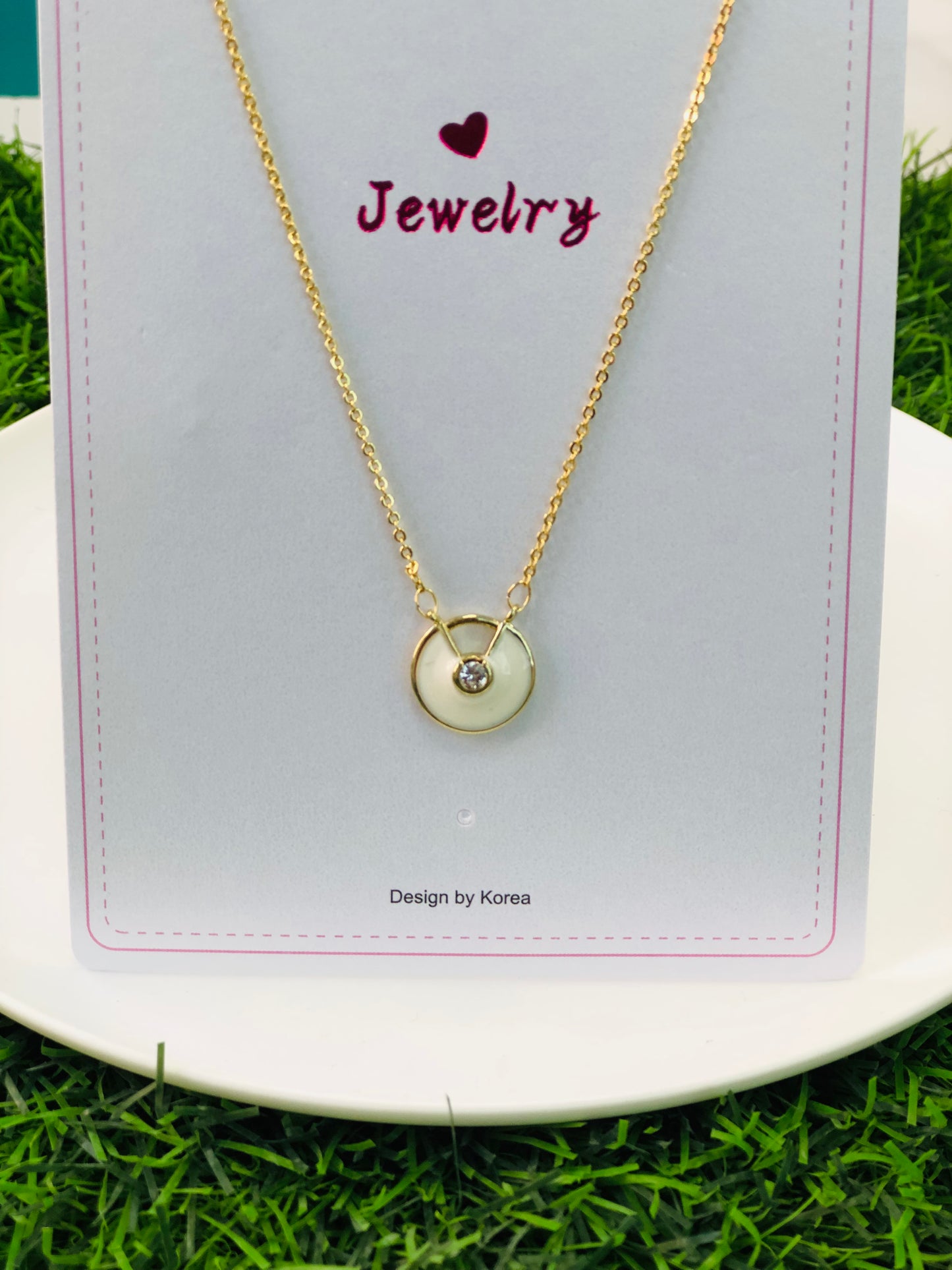 Circle gold necklace