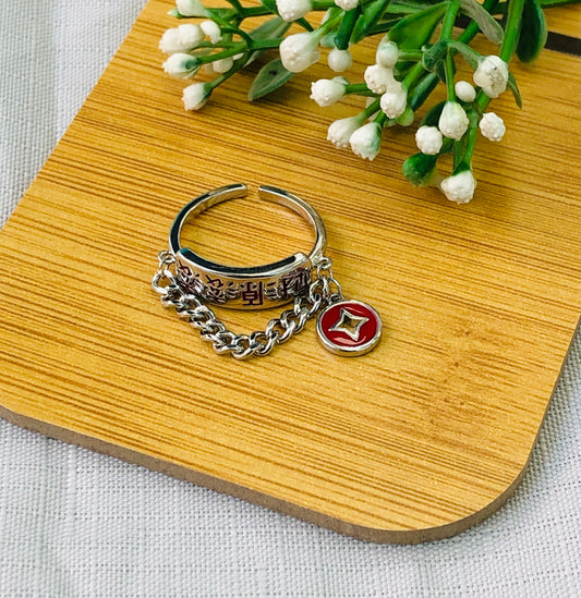 Silver ring with Korean writing