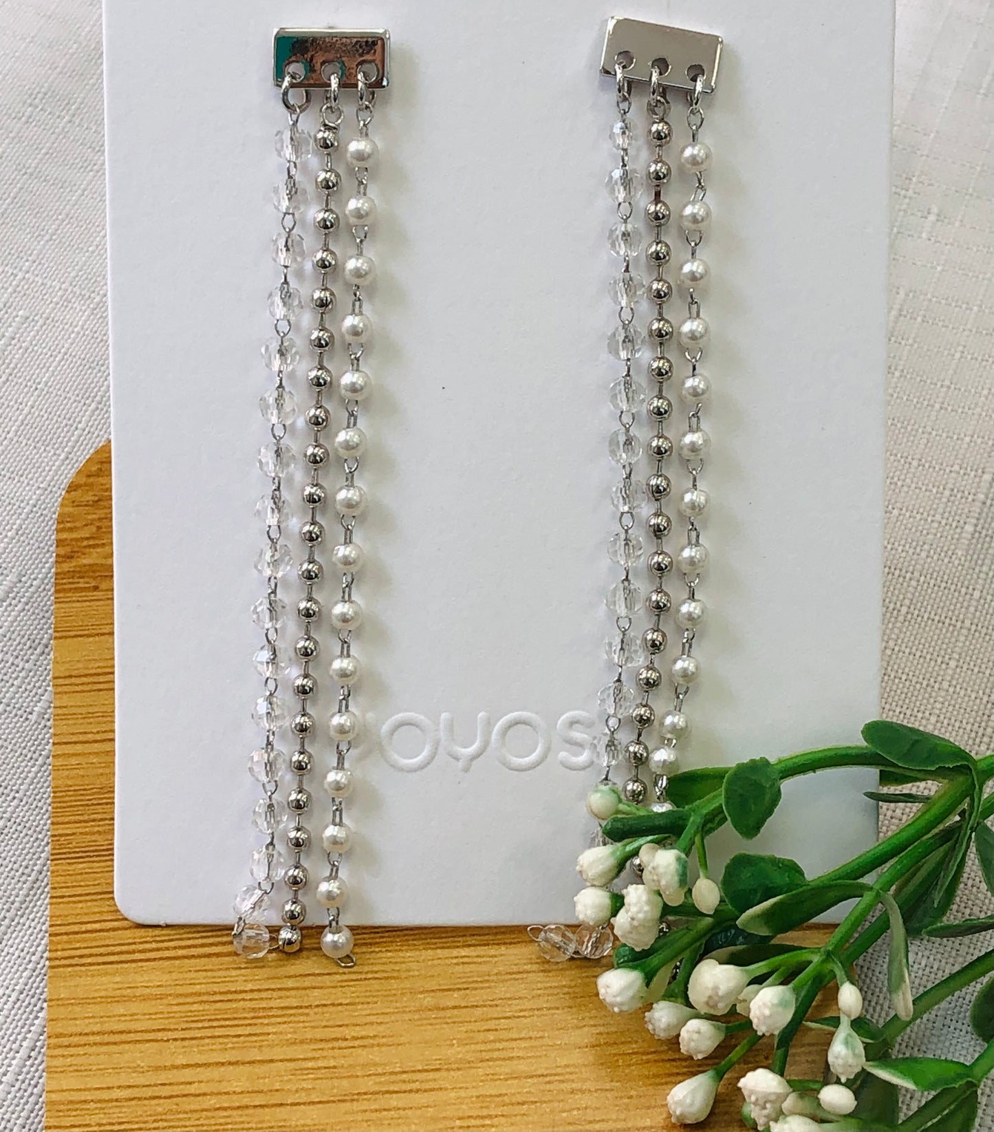 Long earring with 3 gold and silver chains