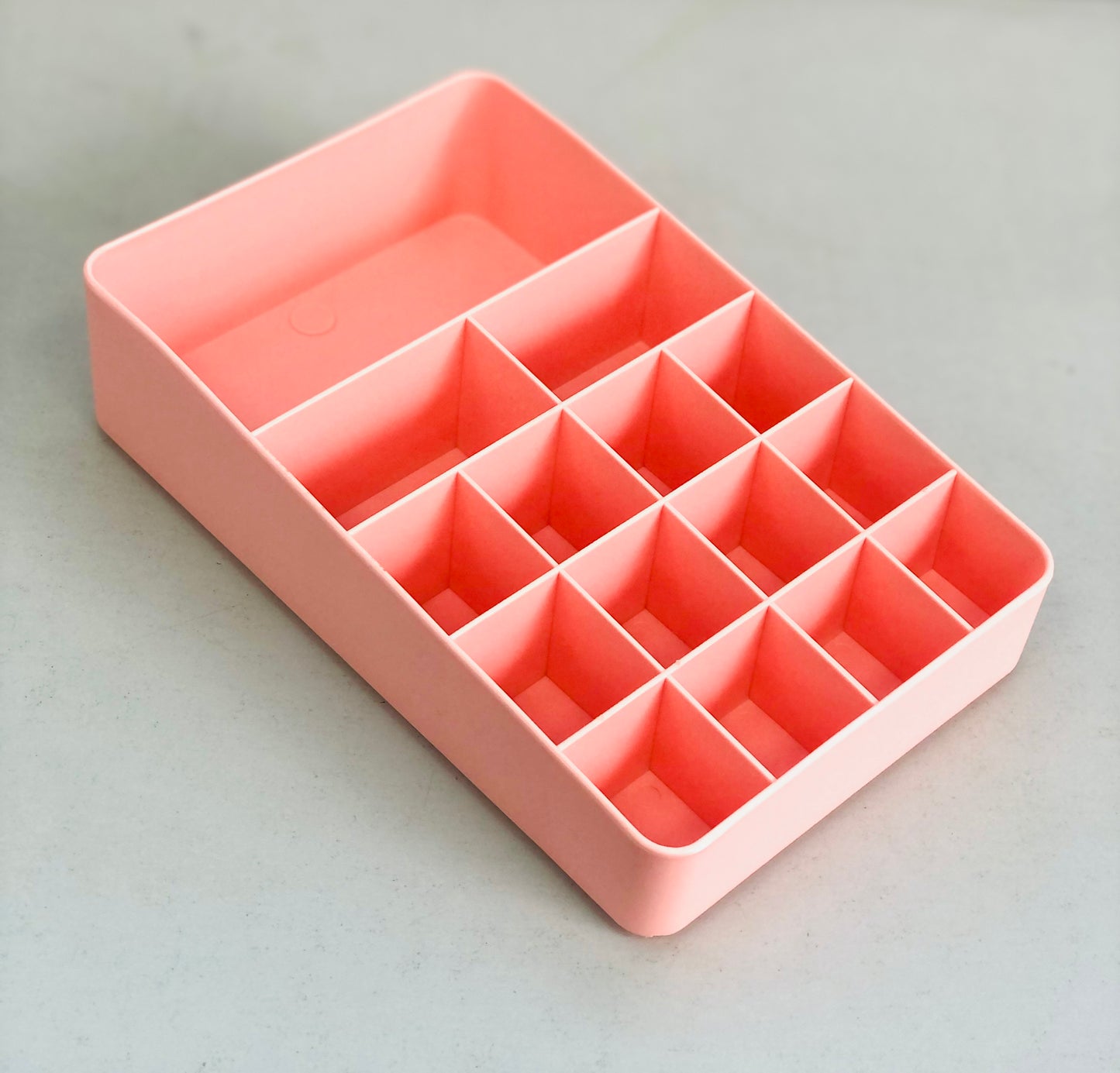 Small size organizer for accessories and makeup