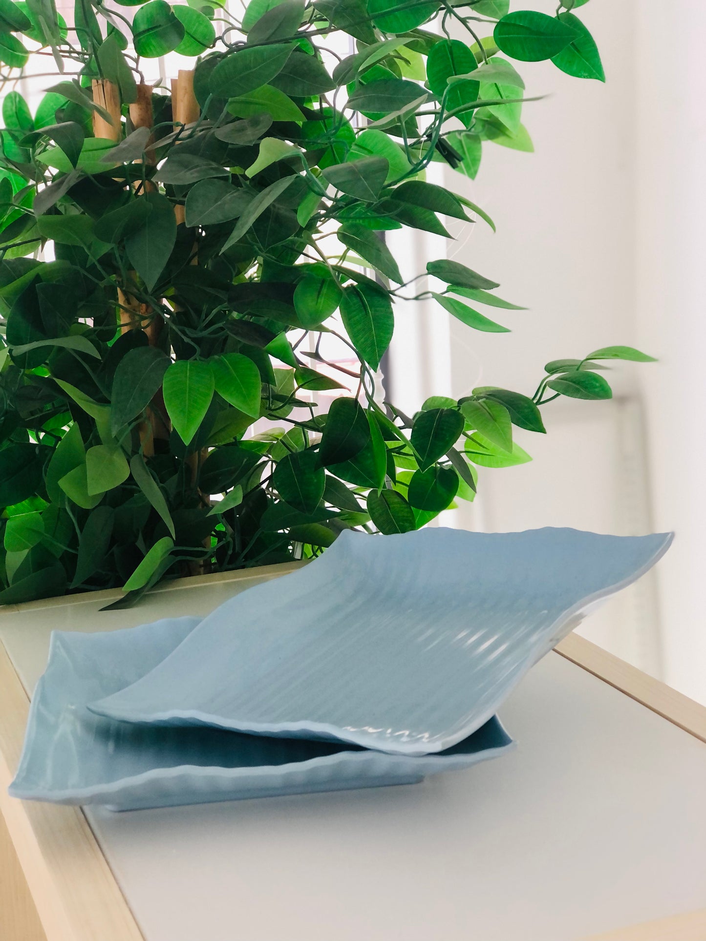 Melamine curvy square plate