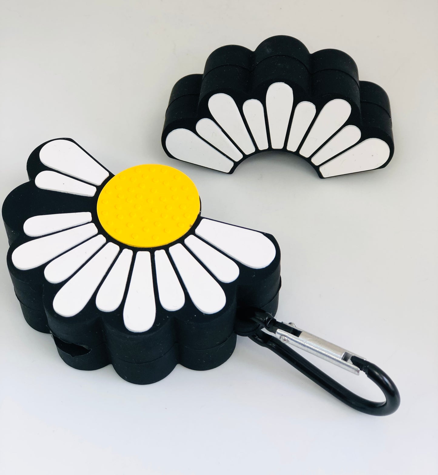 Chrysanthemum Wide Bluetooth Speaker Cover