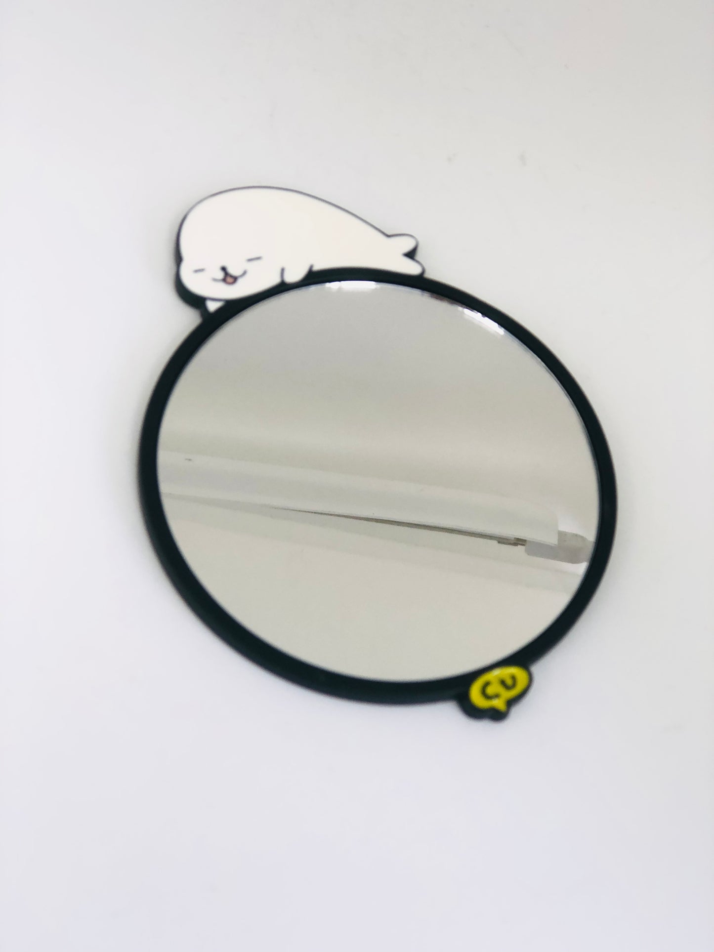 Small round mirror animals