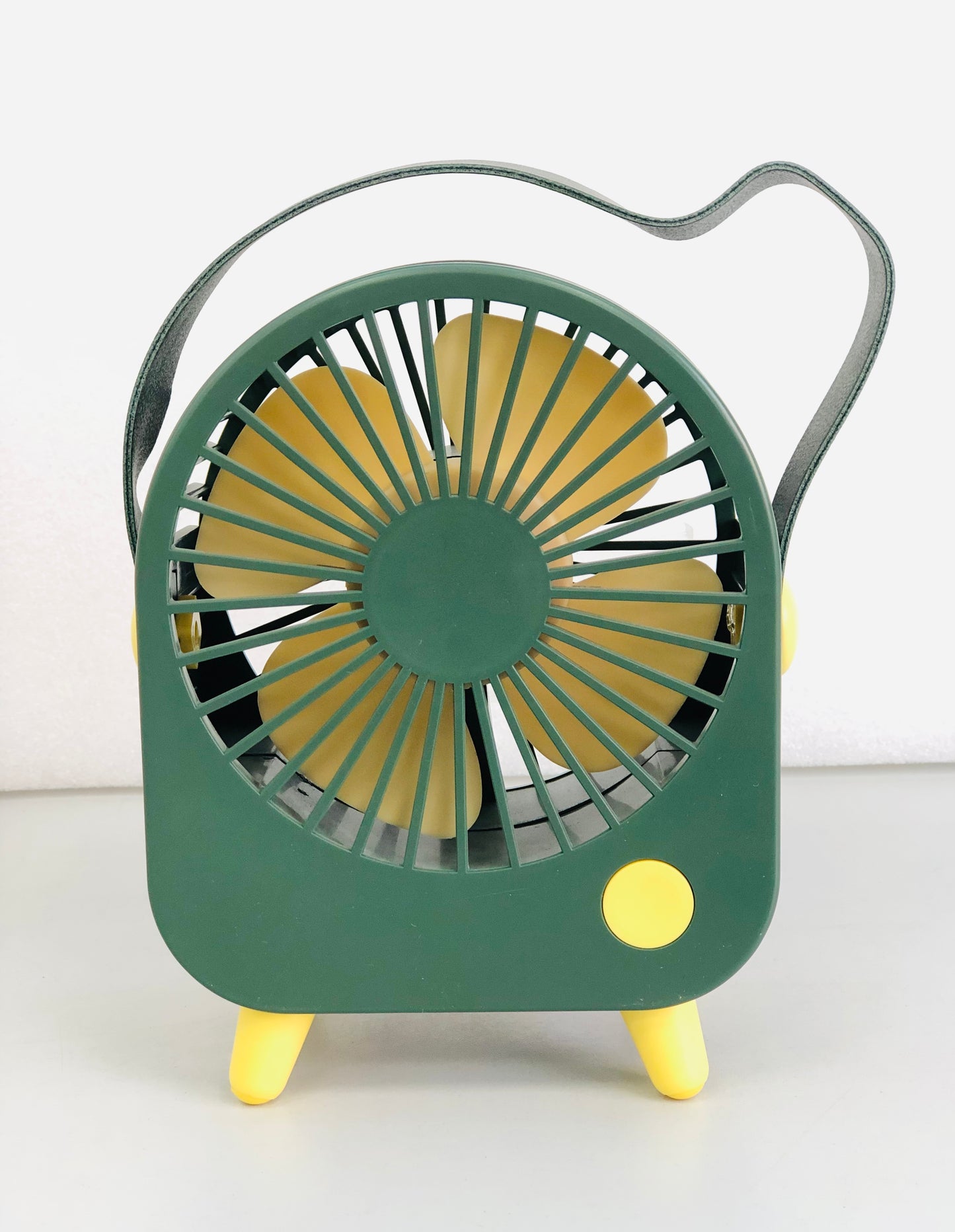 USB fan with leather hand