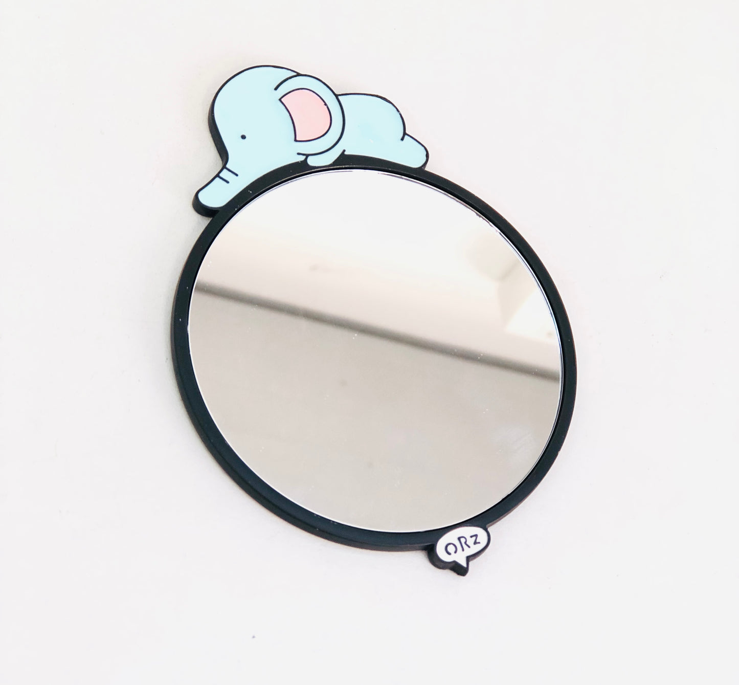 Small round mirror animals