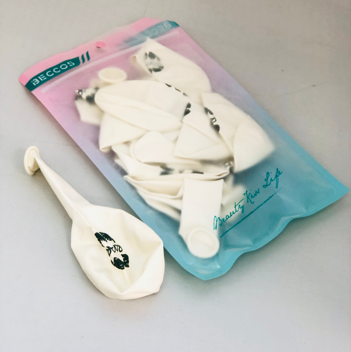 Package of 12 drawing balloons