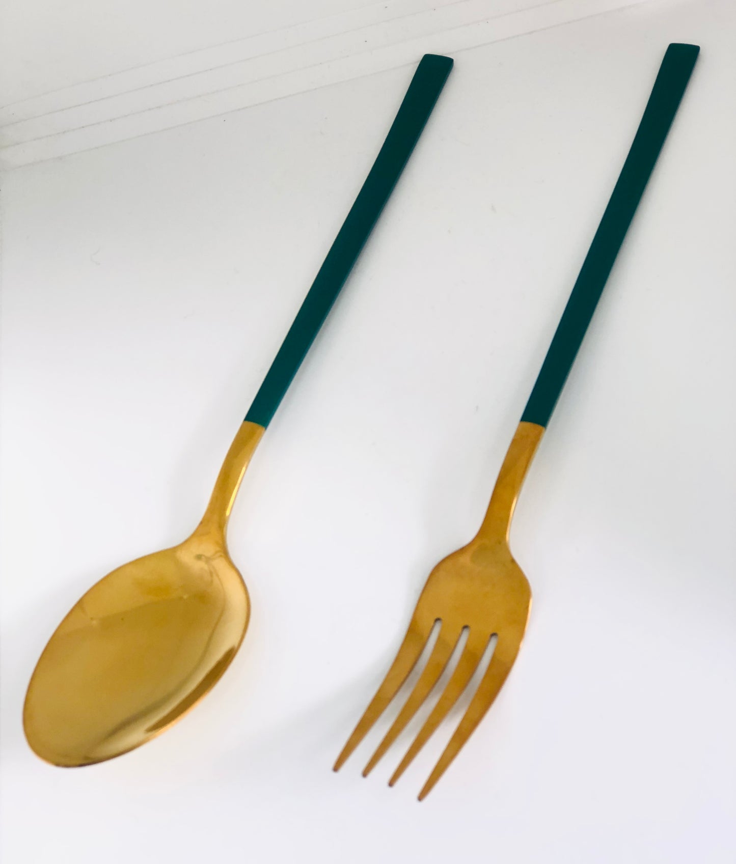 Green stainless steel fork and spoon set