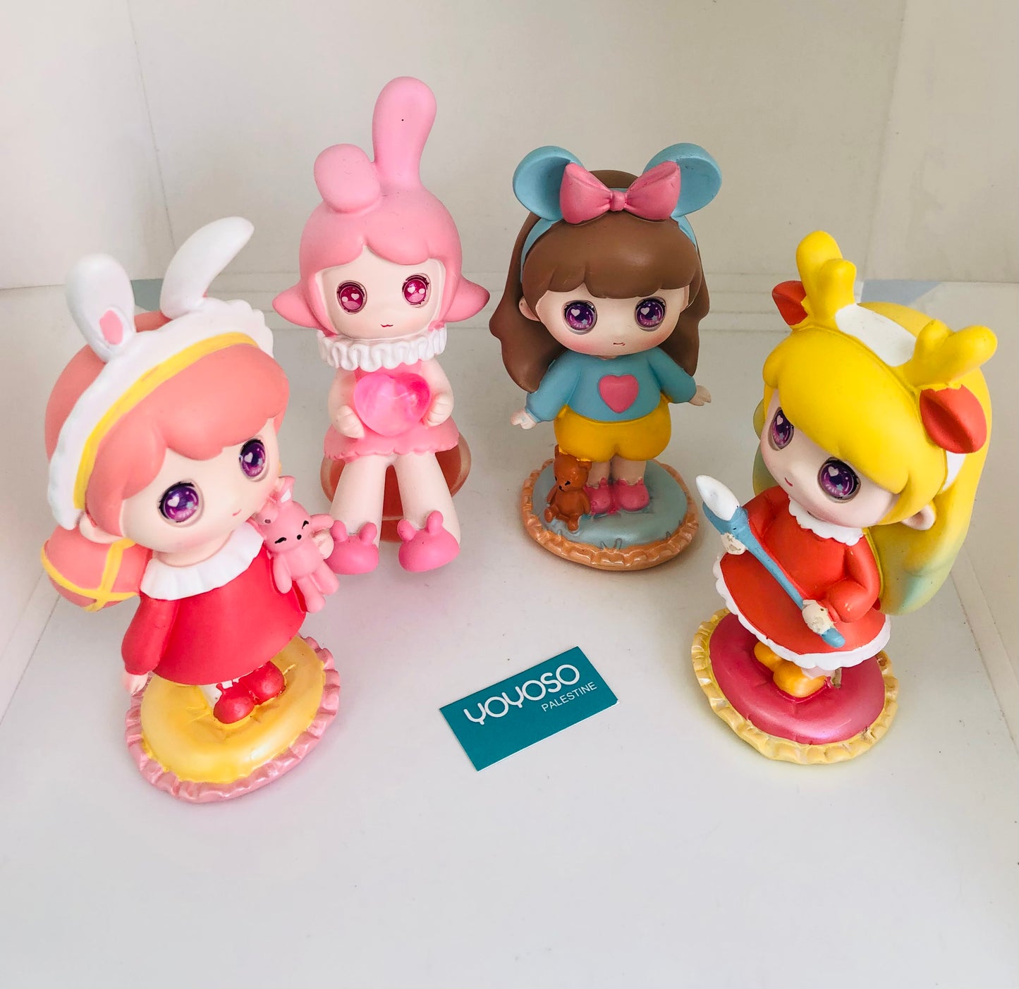 Office decorations girls shapes