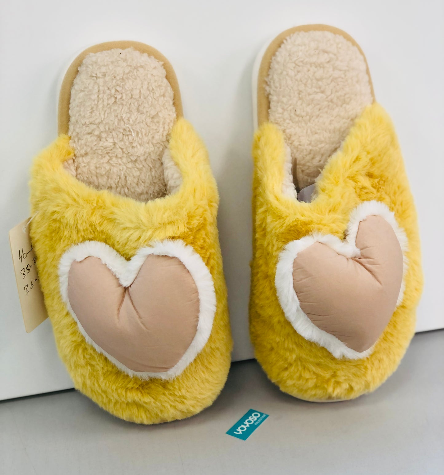 حفاية شتوية فرو قلب اصفر