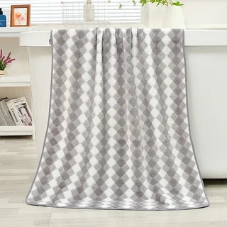 منشفة استحمام مقلمة 140*70 سم