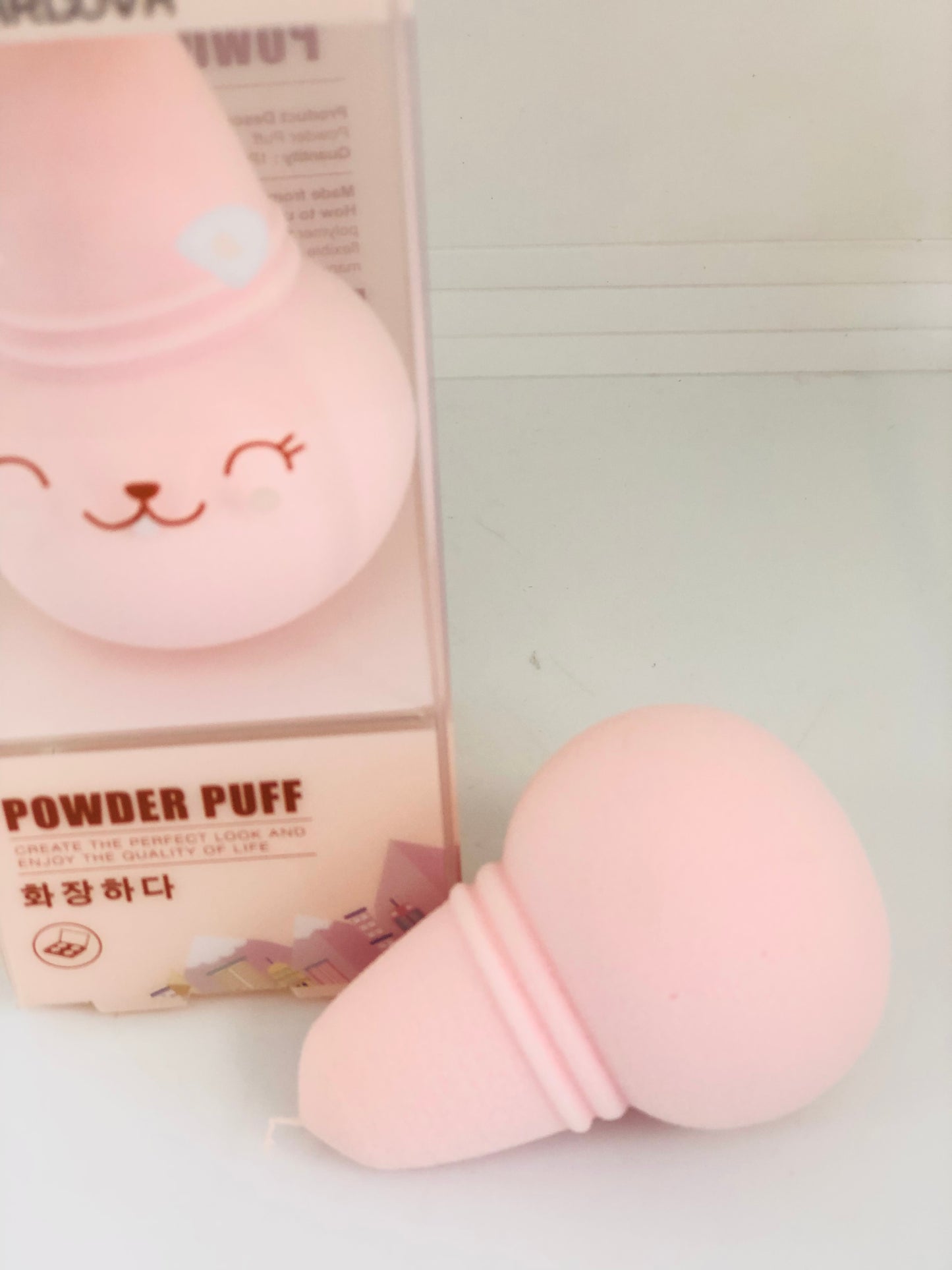 1 pink makeup sponge