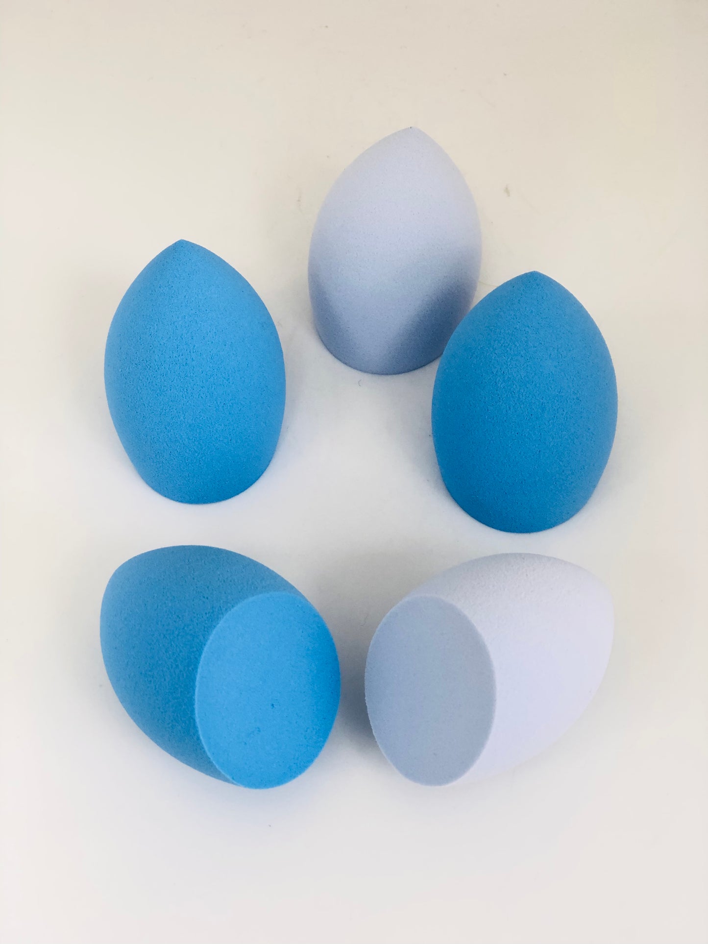 Soft and flexible makeup sponge, 5 small size
