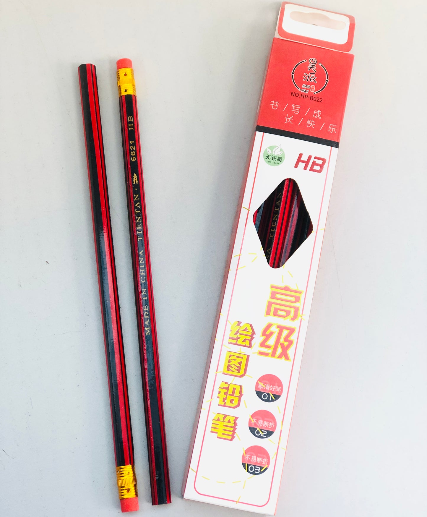 Package of 8 red pencils