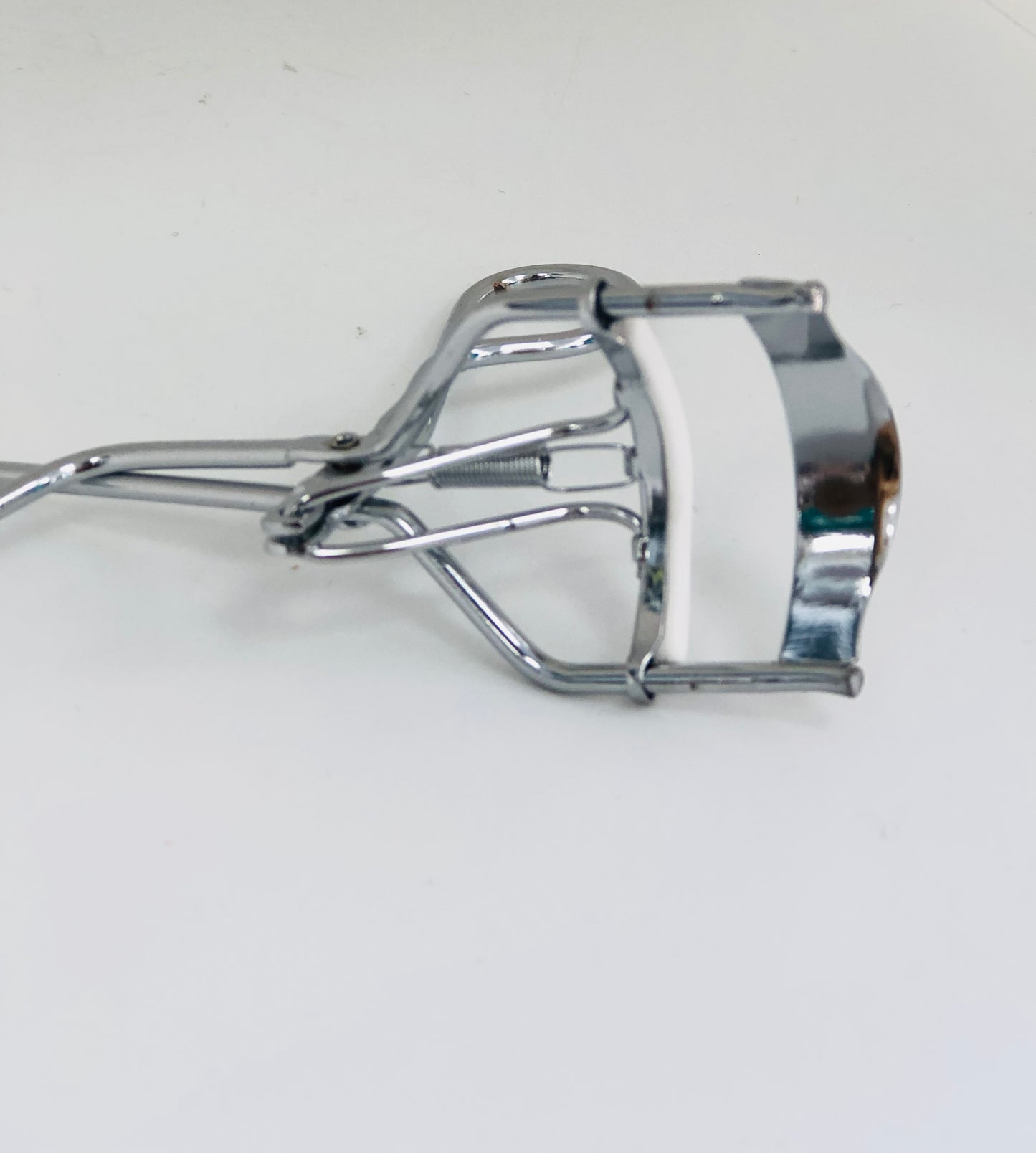 Iron eyelashes bubble