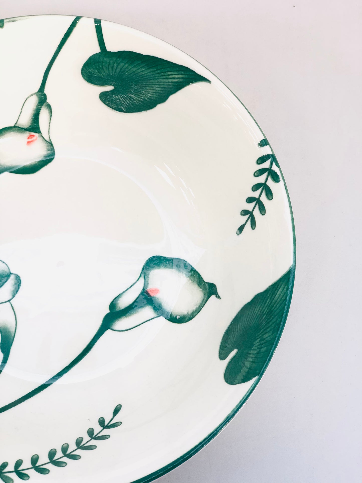 Ceramic dish, green roses, 7 inches