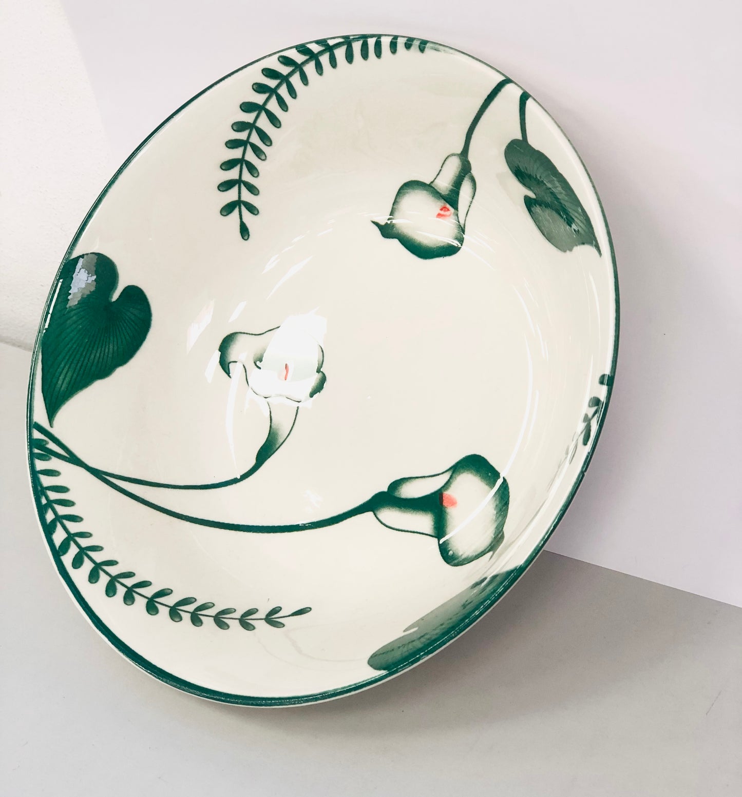 Ceramic dish, green roses, 7 inches