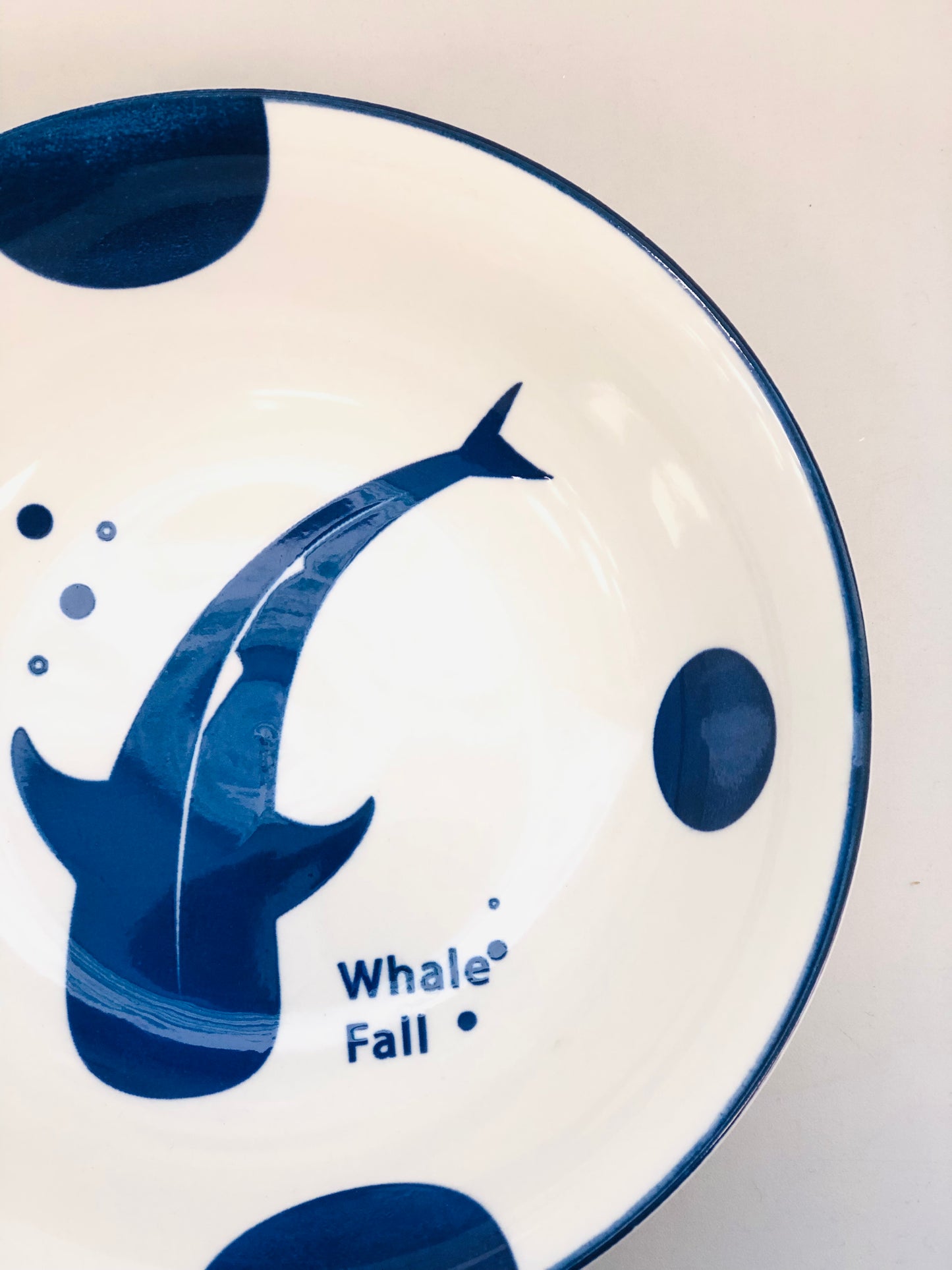 Ceramic dish, 7 inches, made of whale