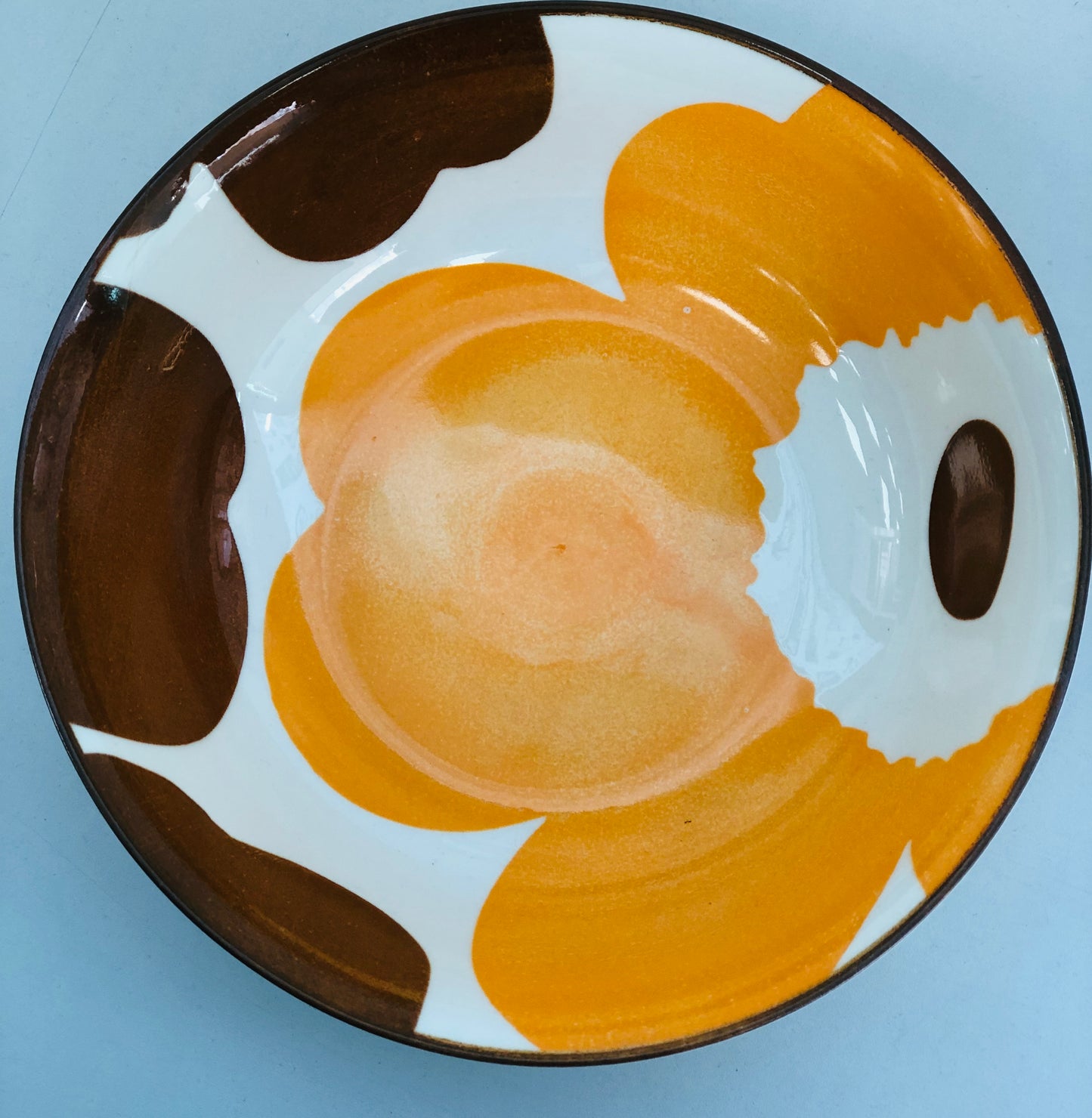 Ceramic plate with random patterns, 7 inches