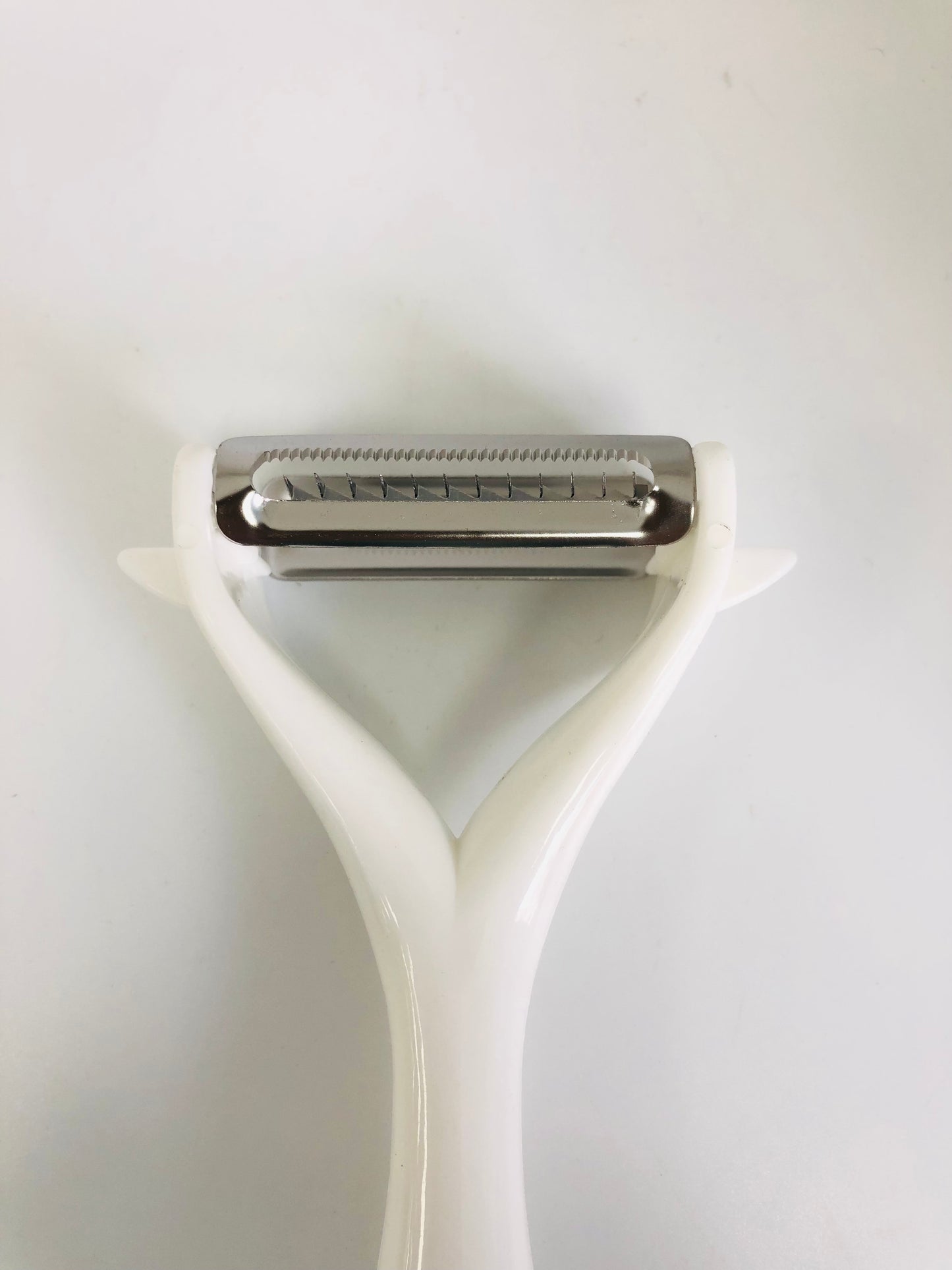 Long food peeler