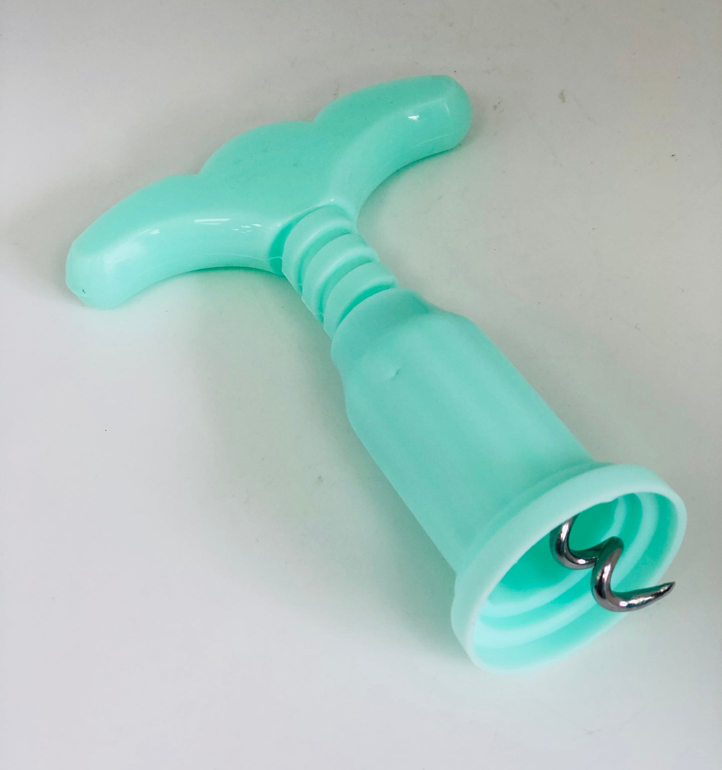 Can opener, two pieces