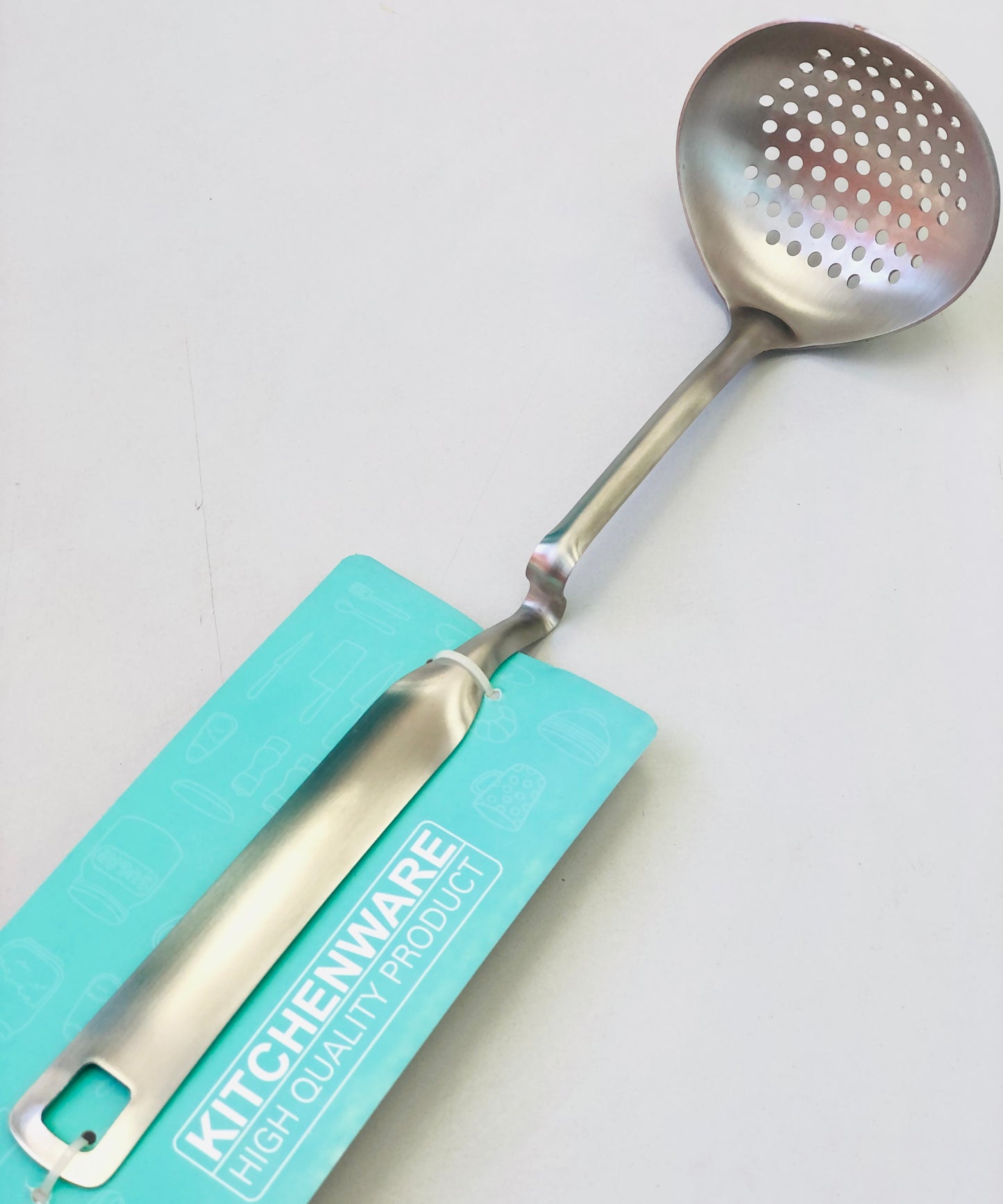 Stainless strainer with zigzag handle