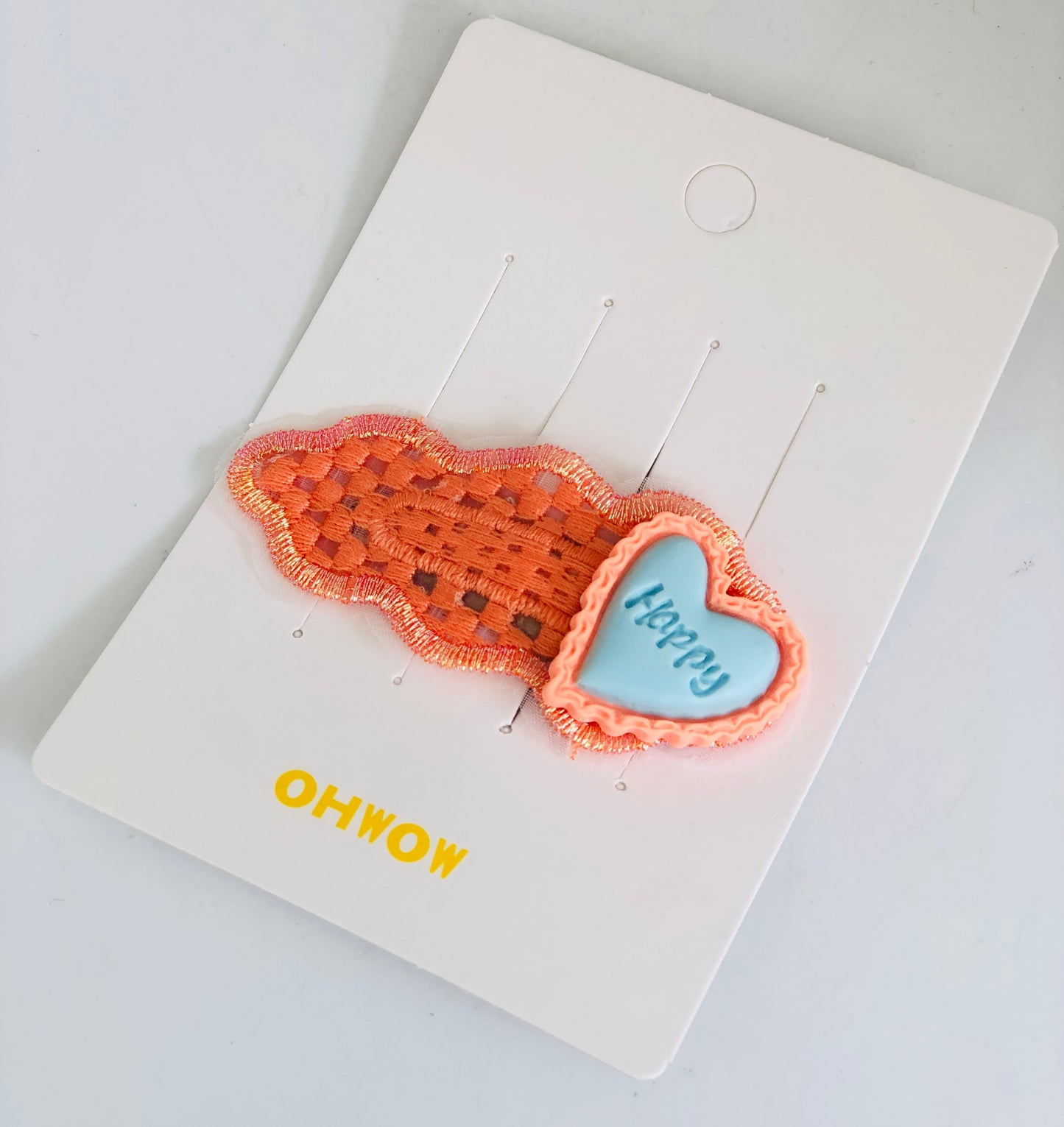 بكلة كبس صوف قلب ملونة