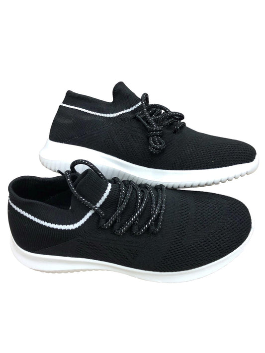 Black canvas medical shoes