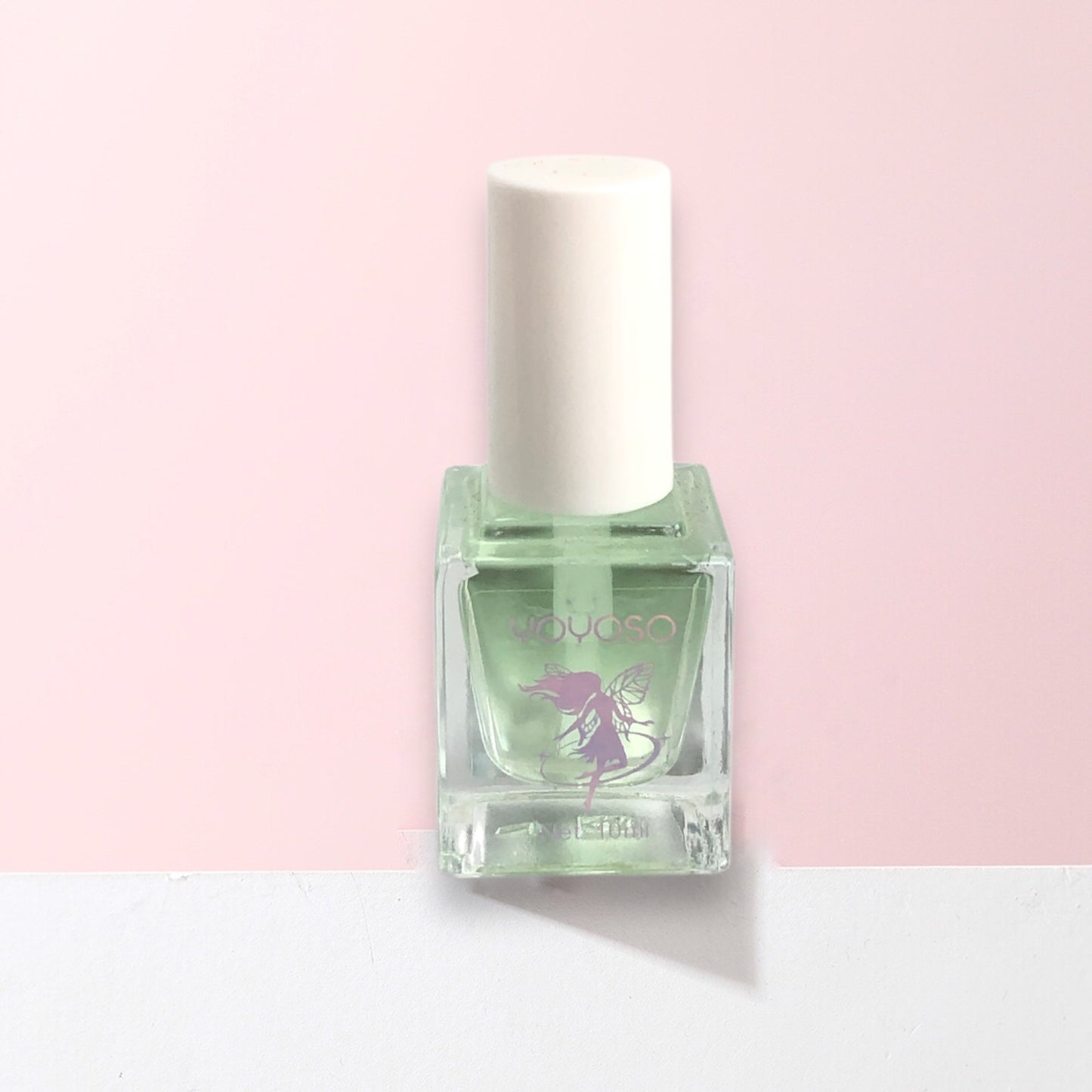 طلاء اظافر شفاف اخضر