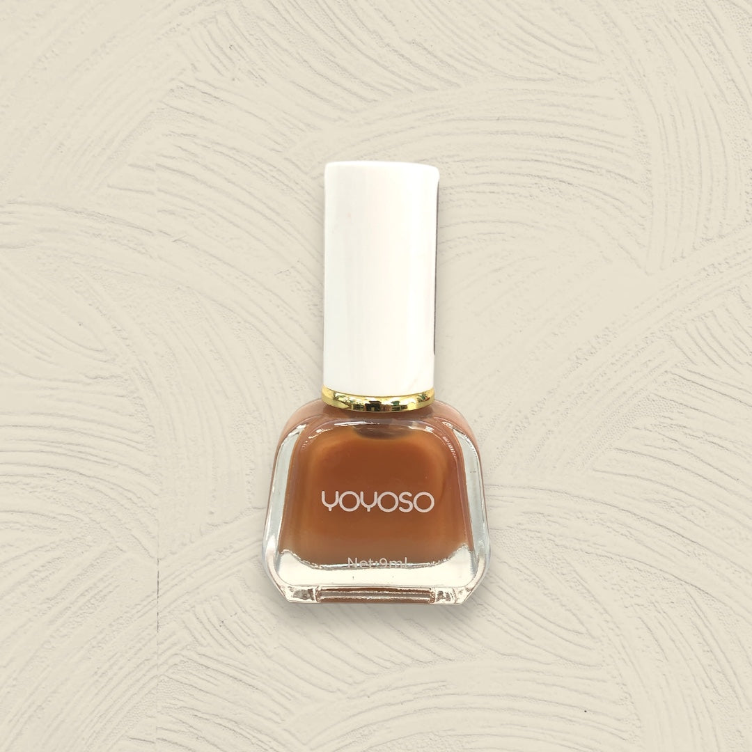 طلاء أظافر عسلي فاتح