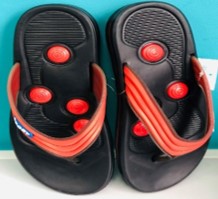 Red and black medical circles toe pad