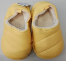 Yellow fur lined winter sandal