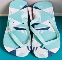 Toe sandal in blue and white shapes