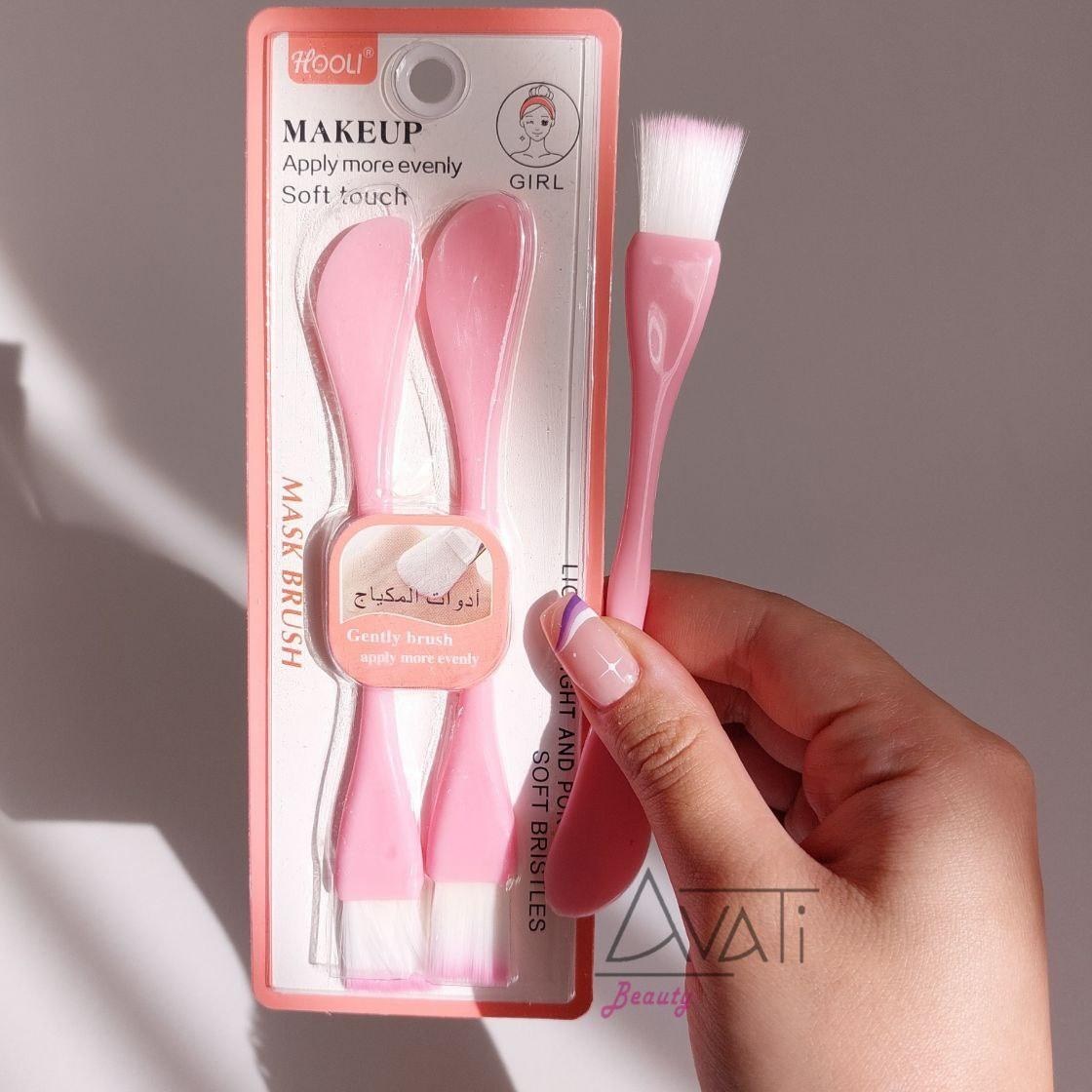 فرشاة مكياج مع اداة ماسك للوجه