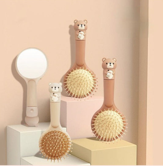 فرشاة شعر دب مع مرآة