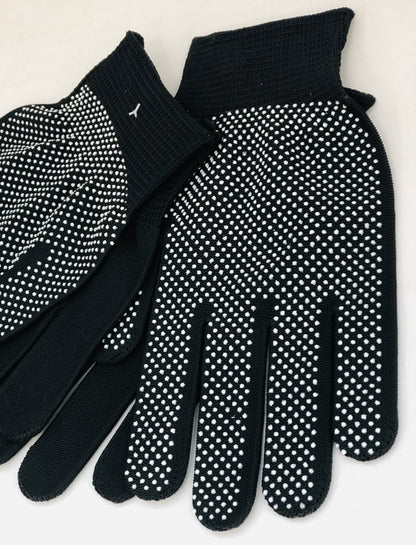 Couple of black fabric anti-slip gloves