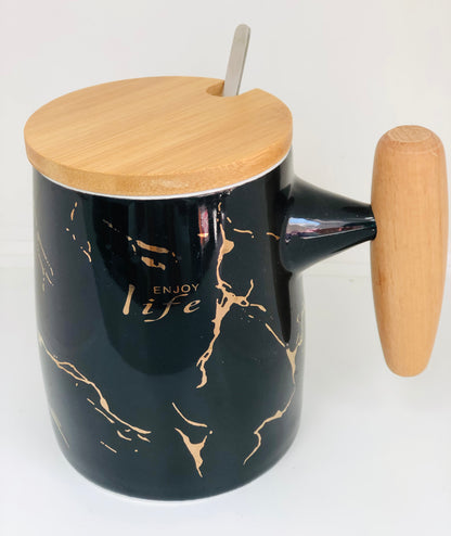 Ceramic mug with handle and wooden lid