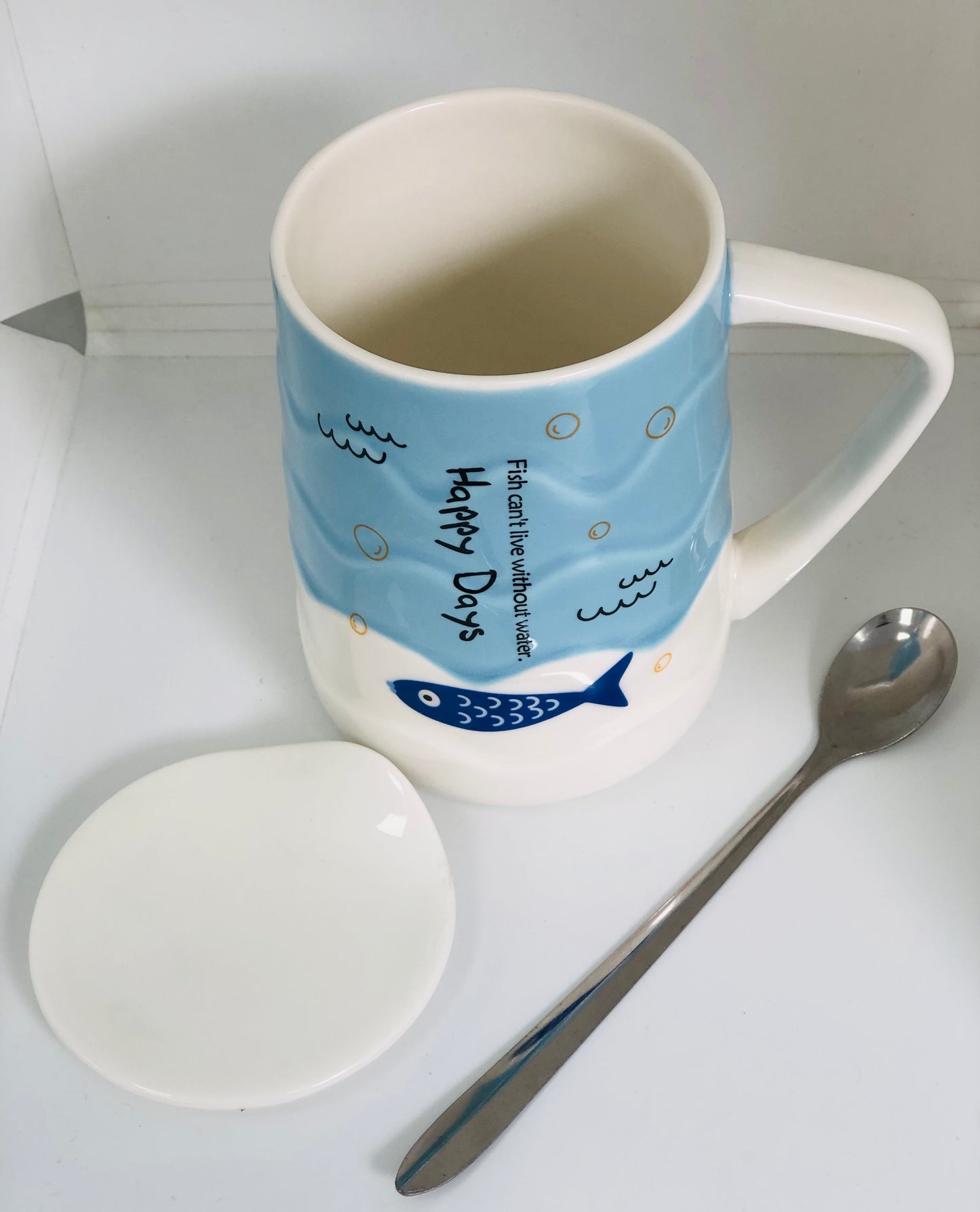 Ceramic fish mug with lid and spoon