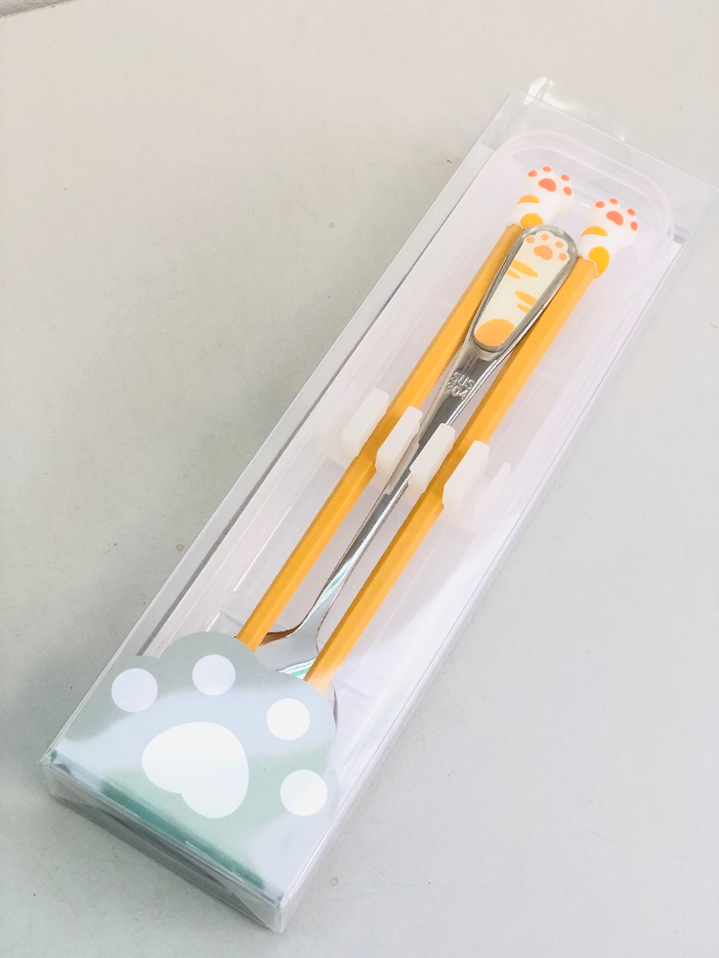 Chopsticks with cat hand spoon